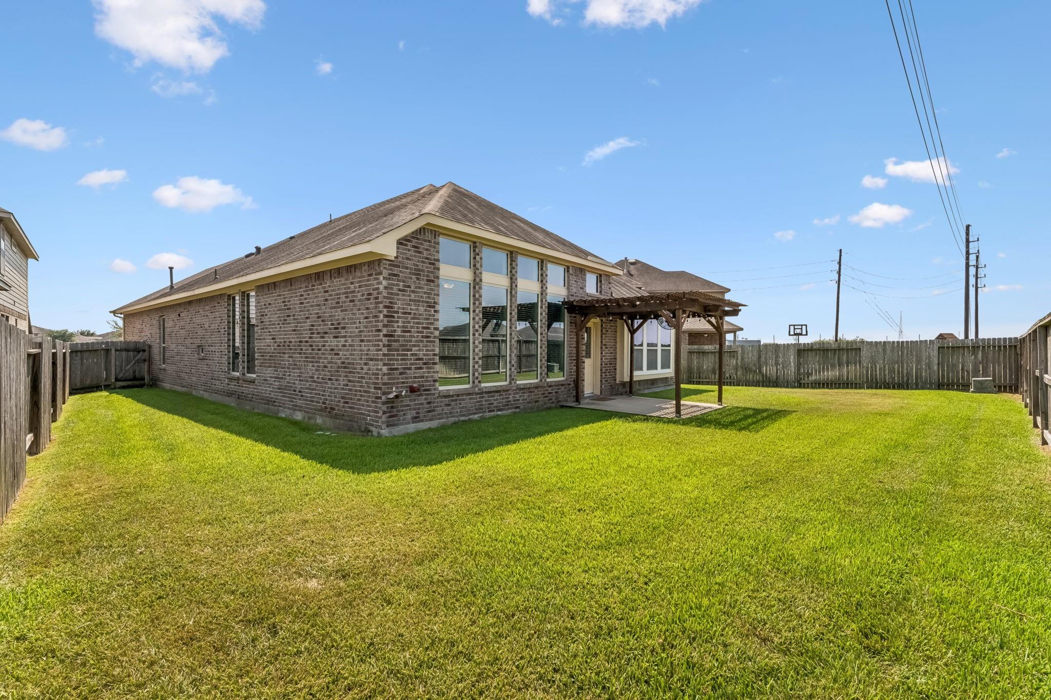 5107 Baroness Lane