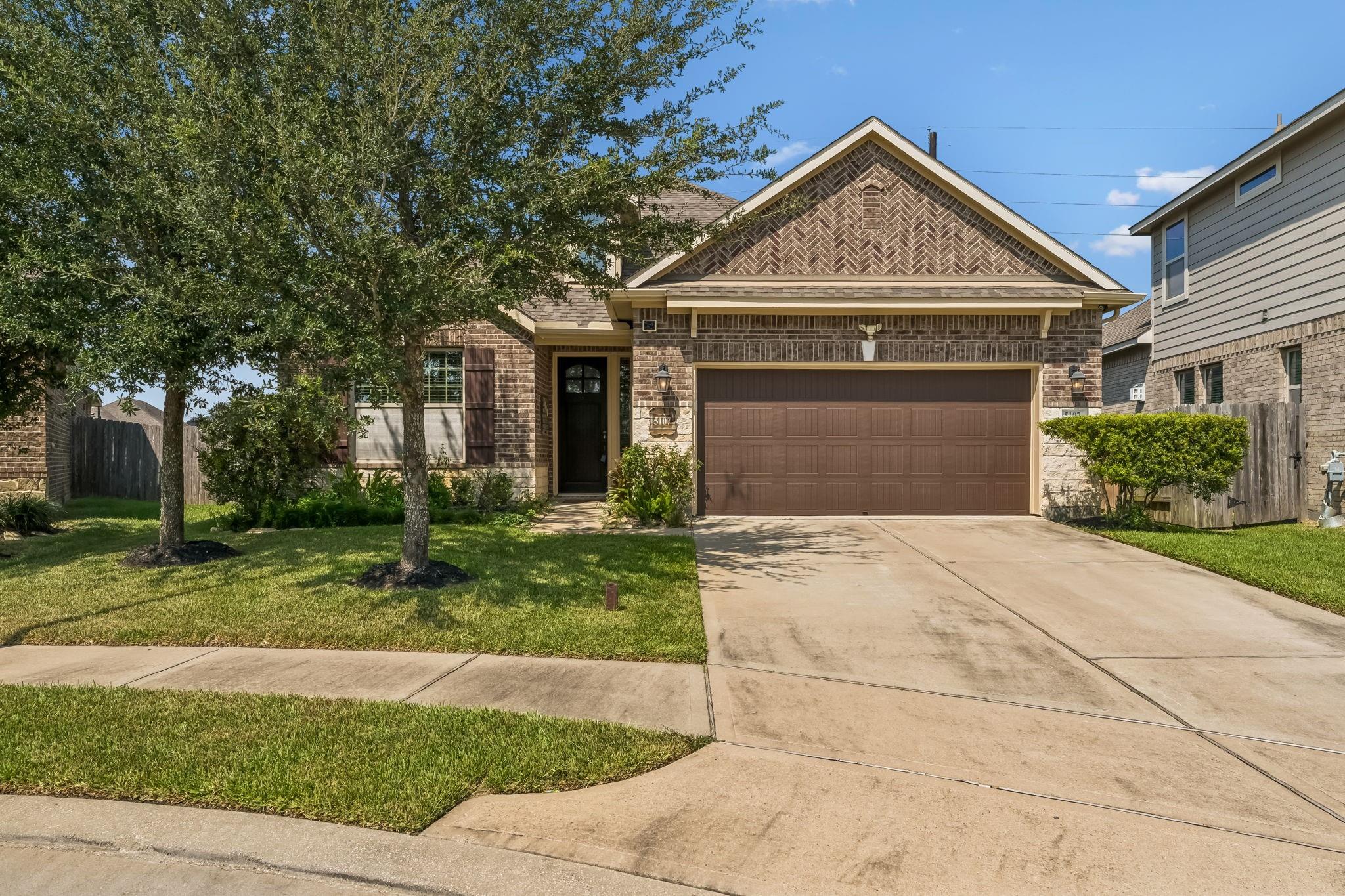 5107 Baroness Lane