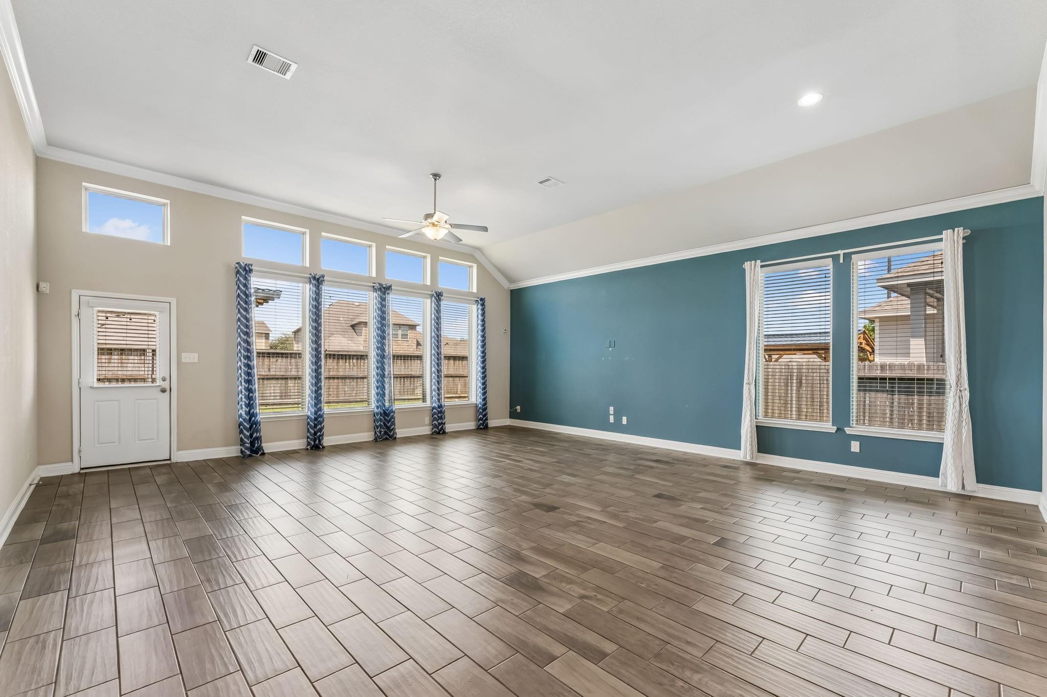 5107 Baroness Lane