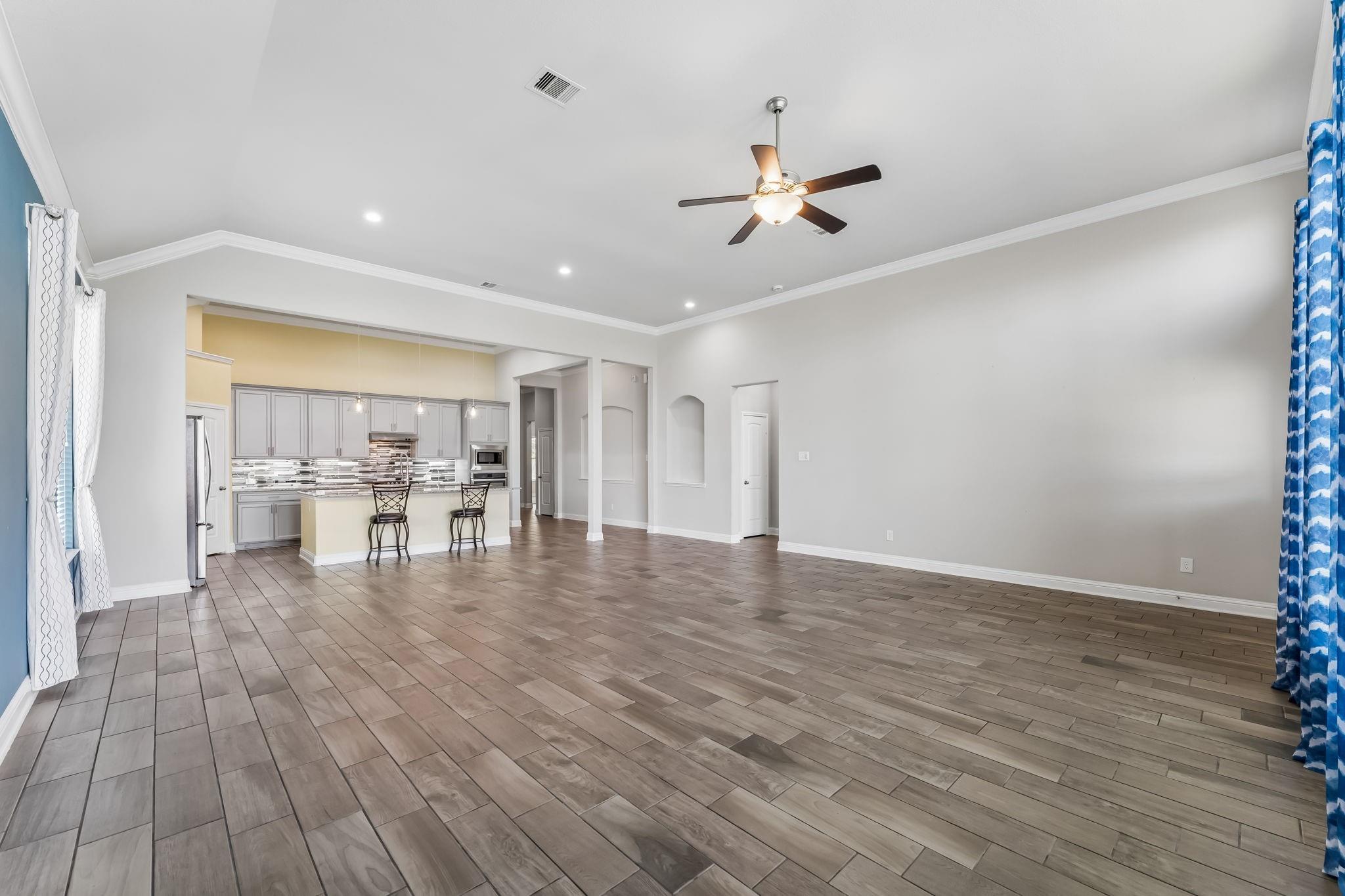 5107 Baroness Lane