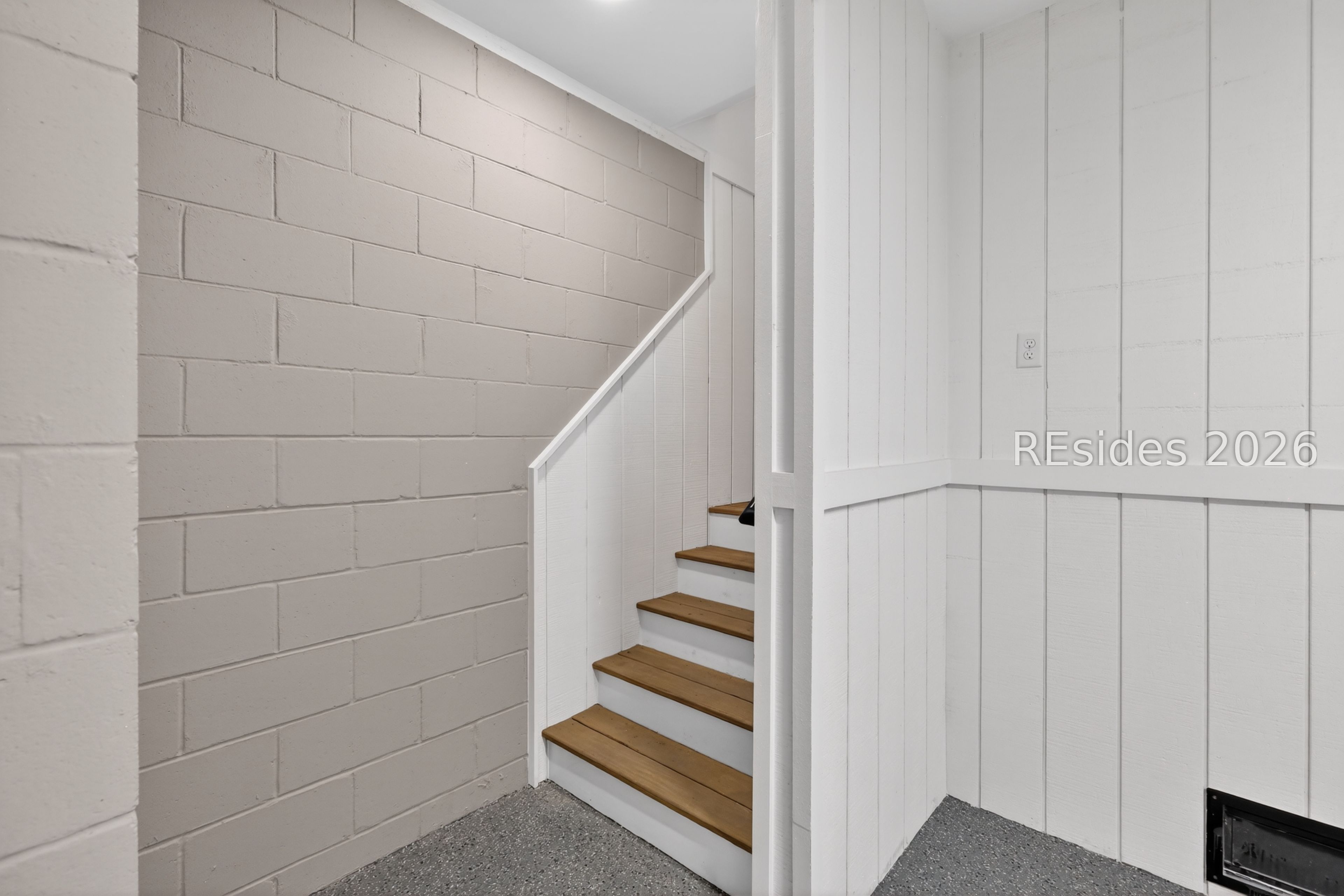 225 Olive Shell Court Unit: 5