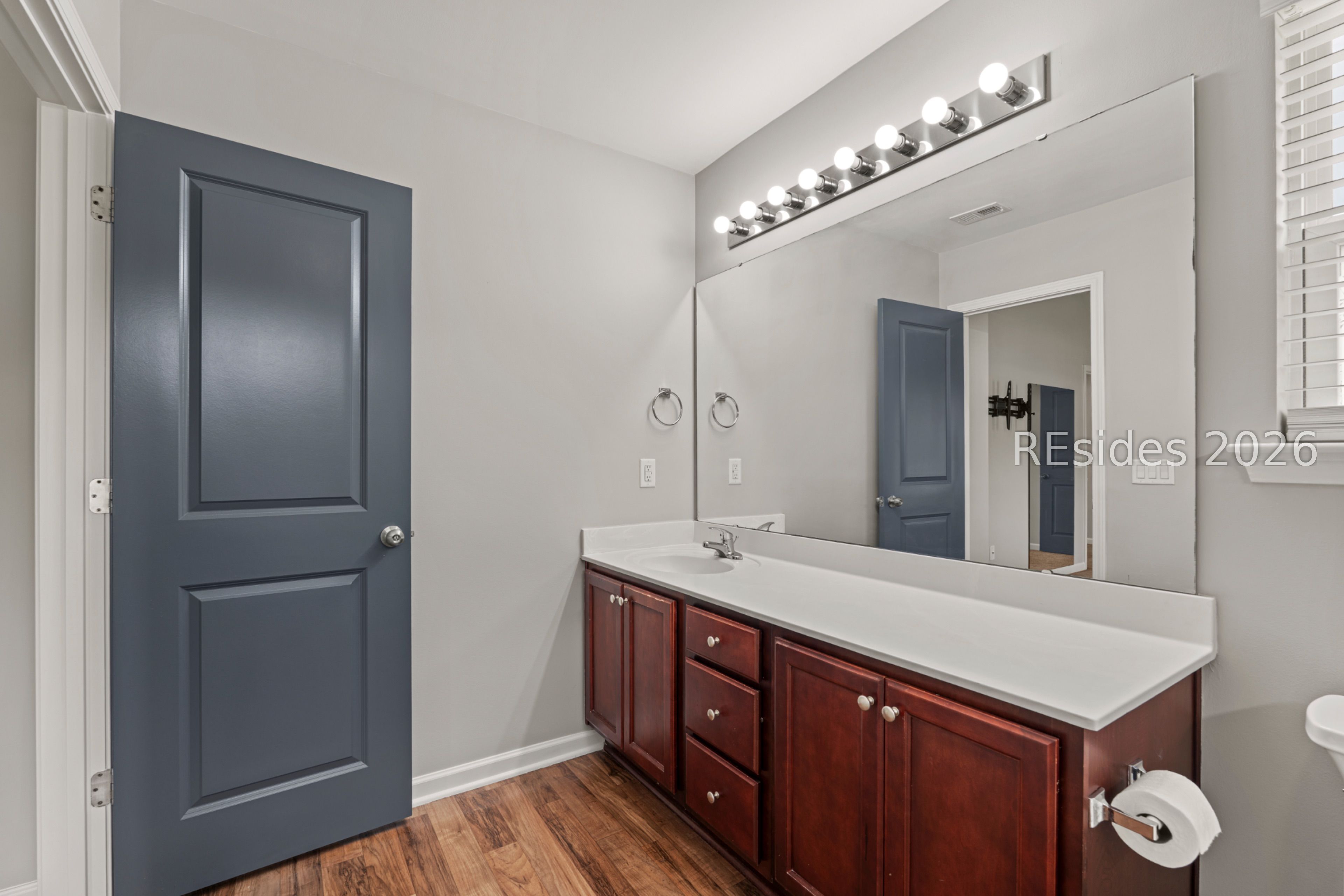 28 Park Loop