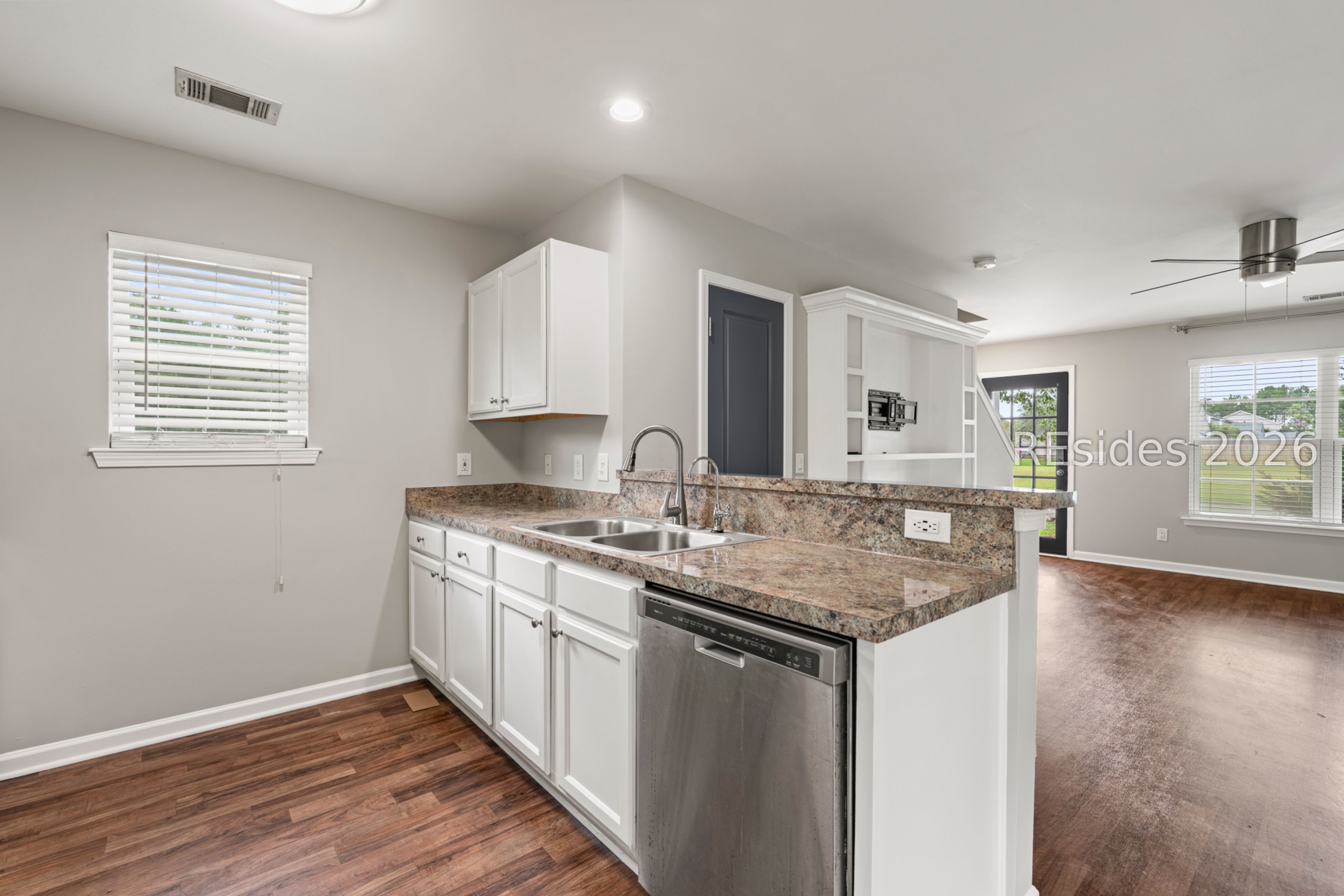 28 Park Loop