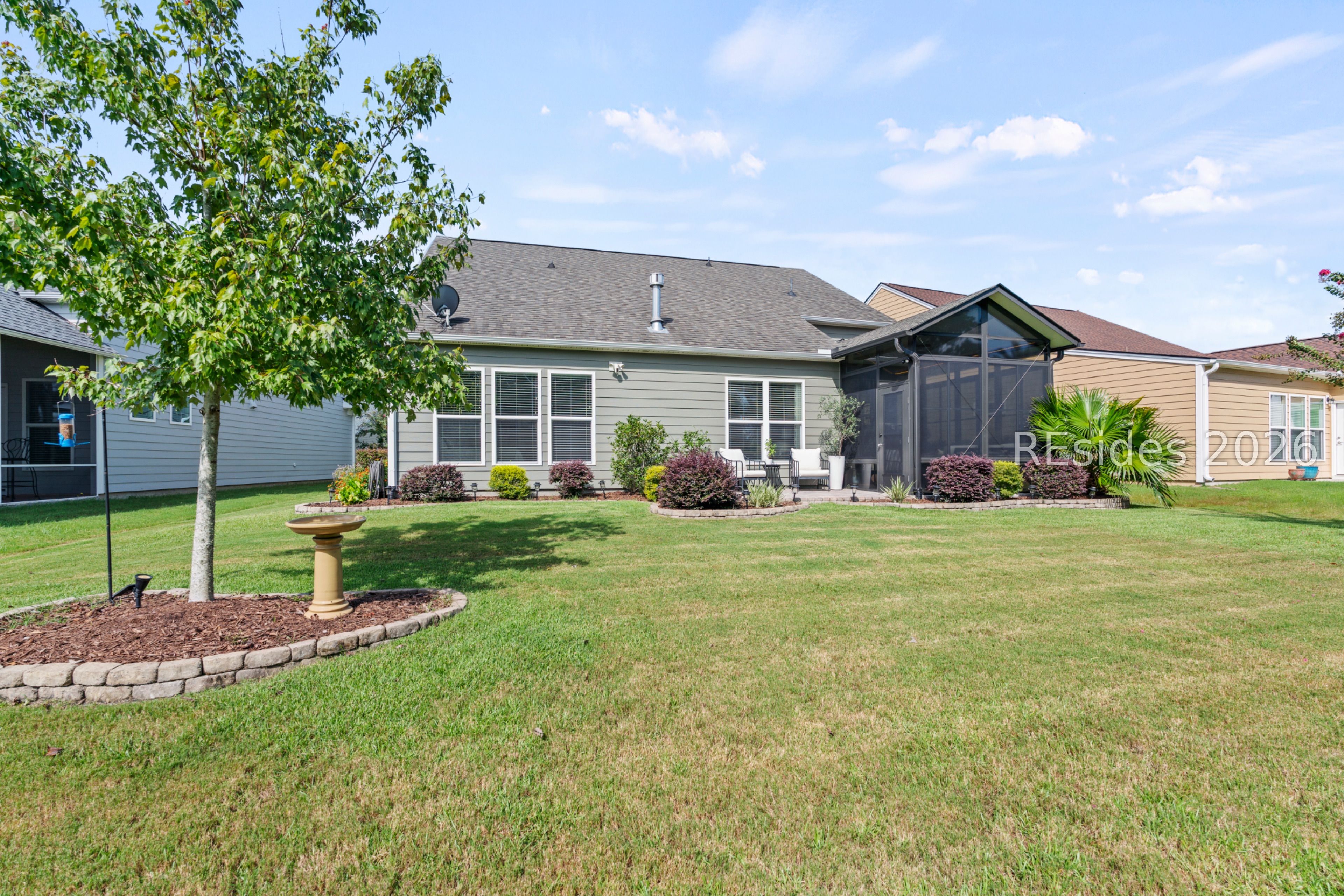886 Promenade Lane