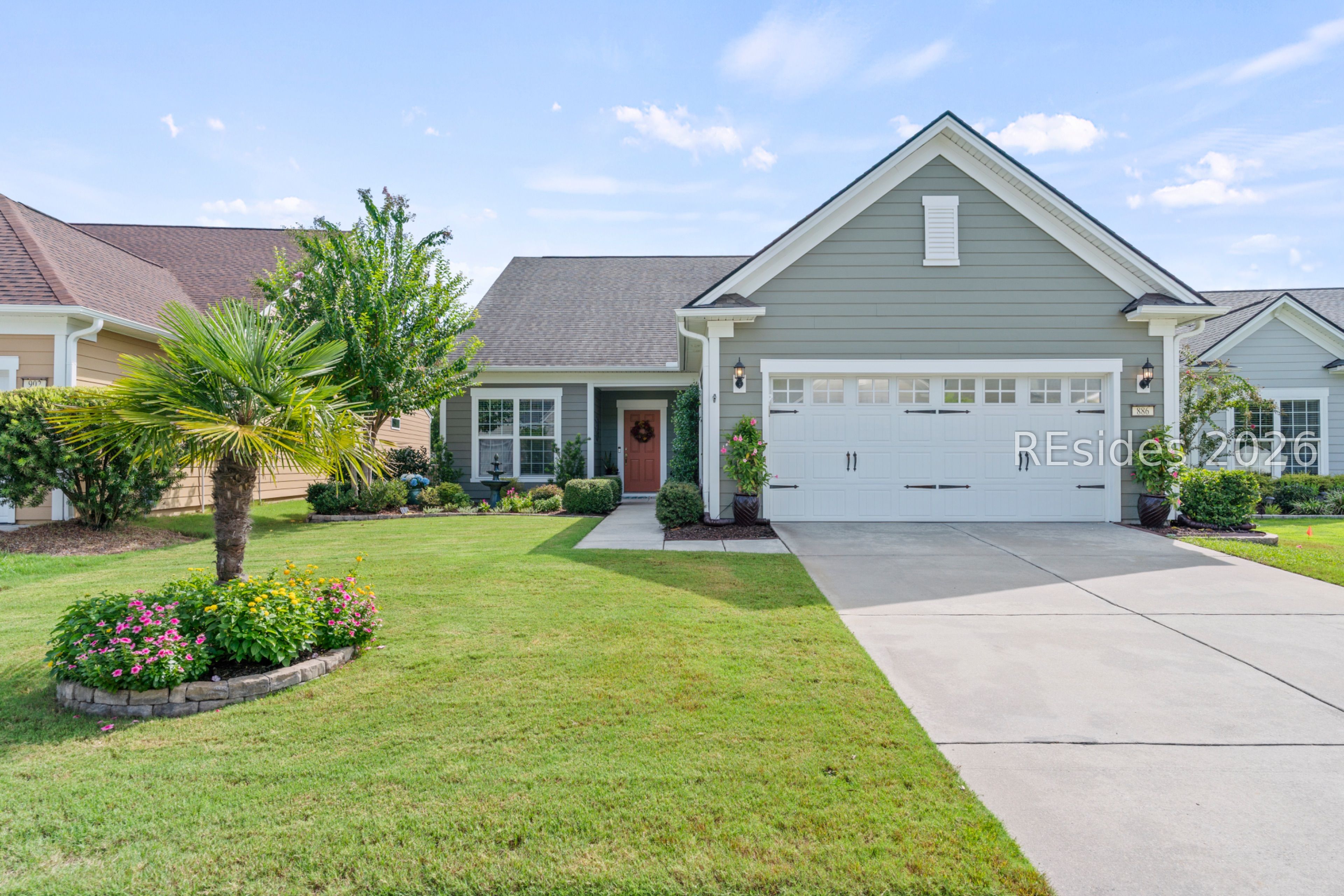 886 Promenade Lane