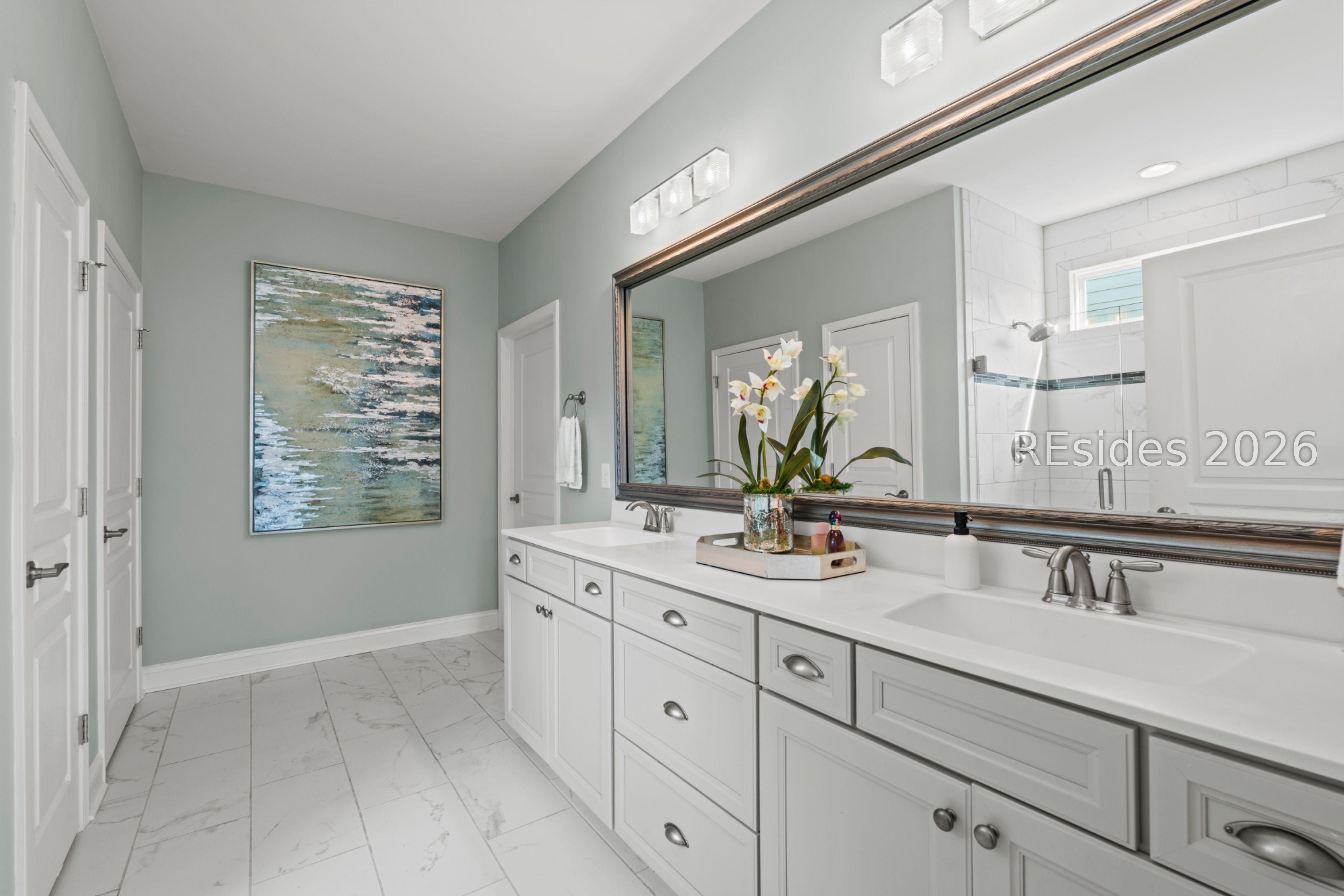 886 Promenade Lane