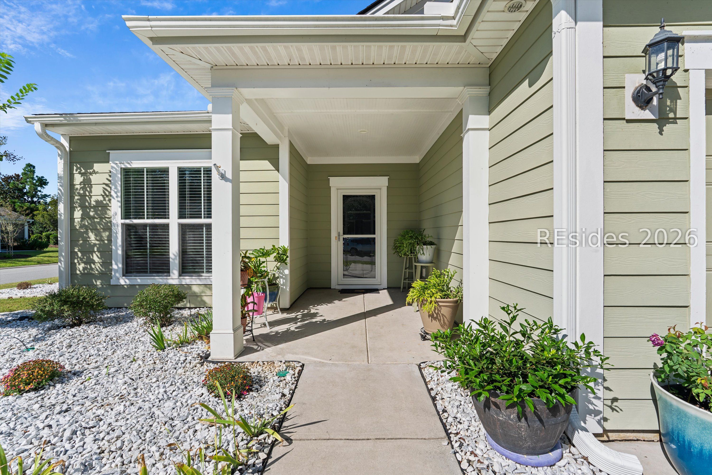 613 village green Lane