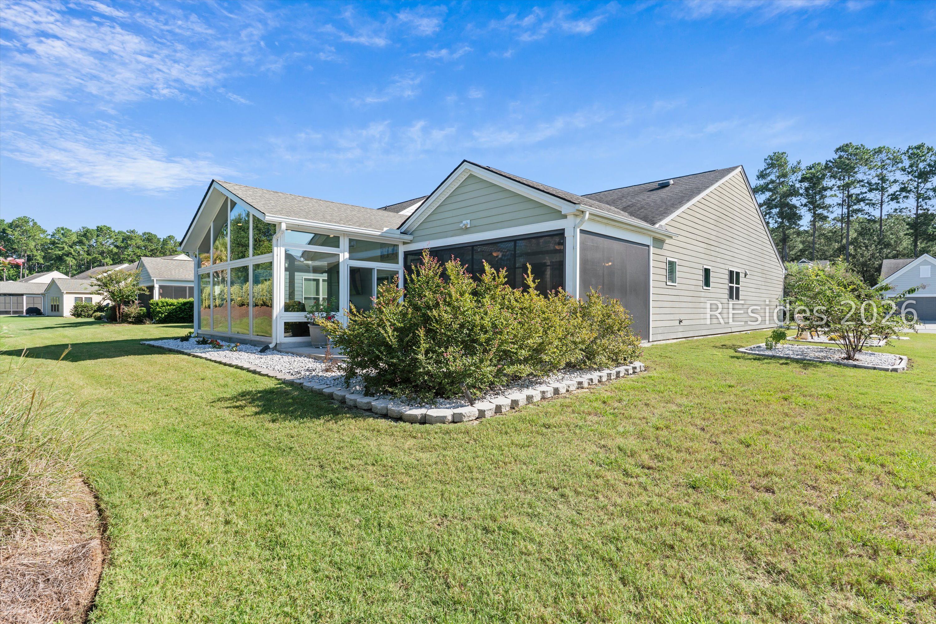 613 village green Lane