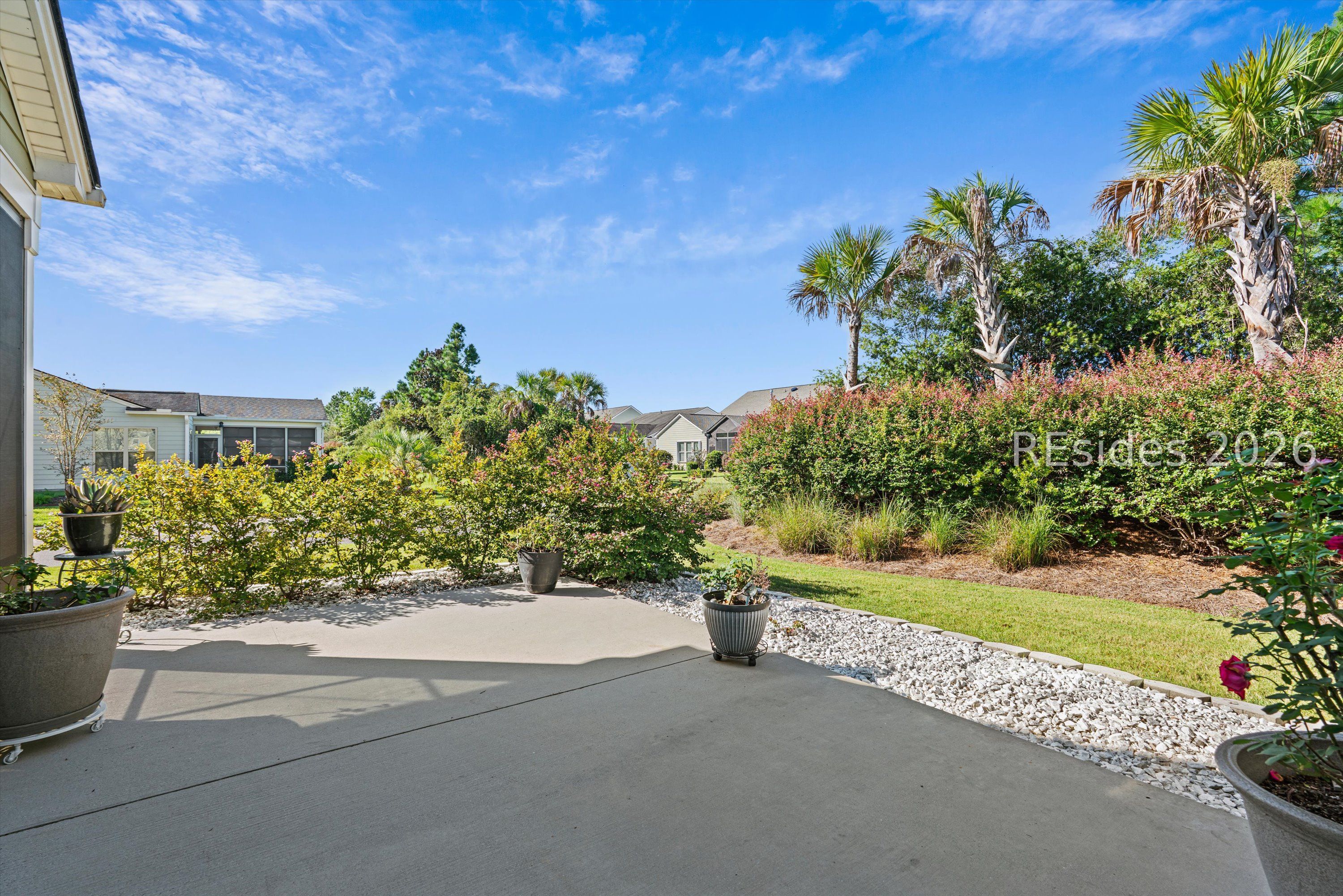 613 village green Lane