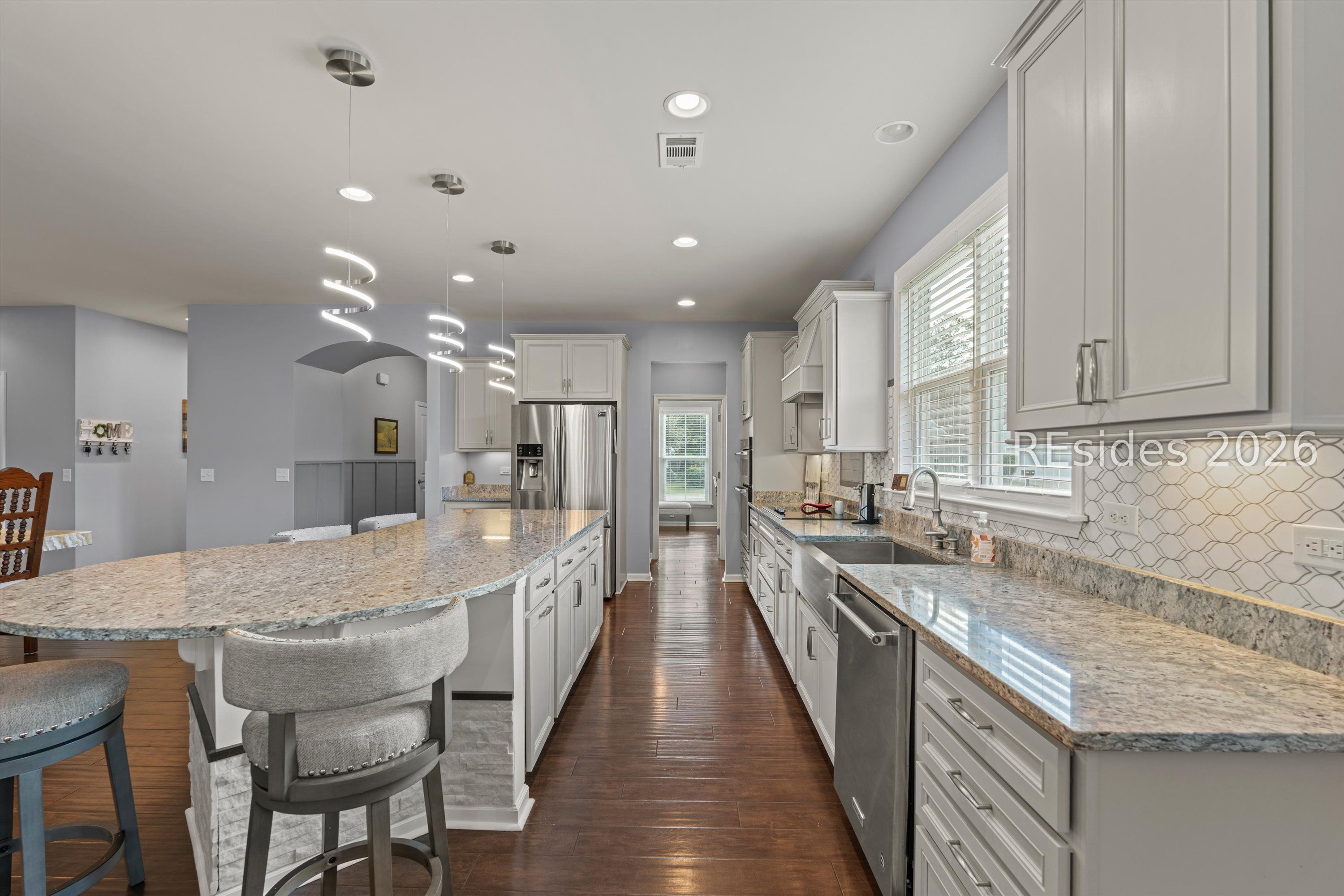 613 village green Lane