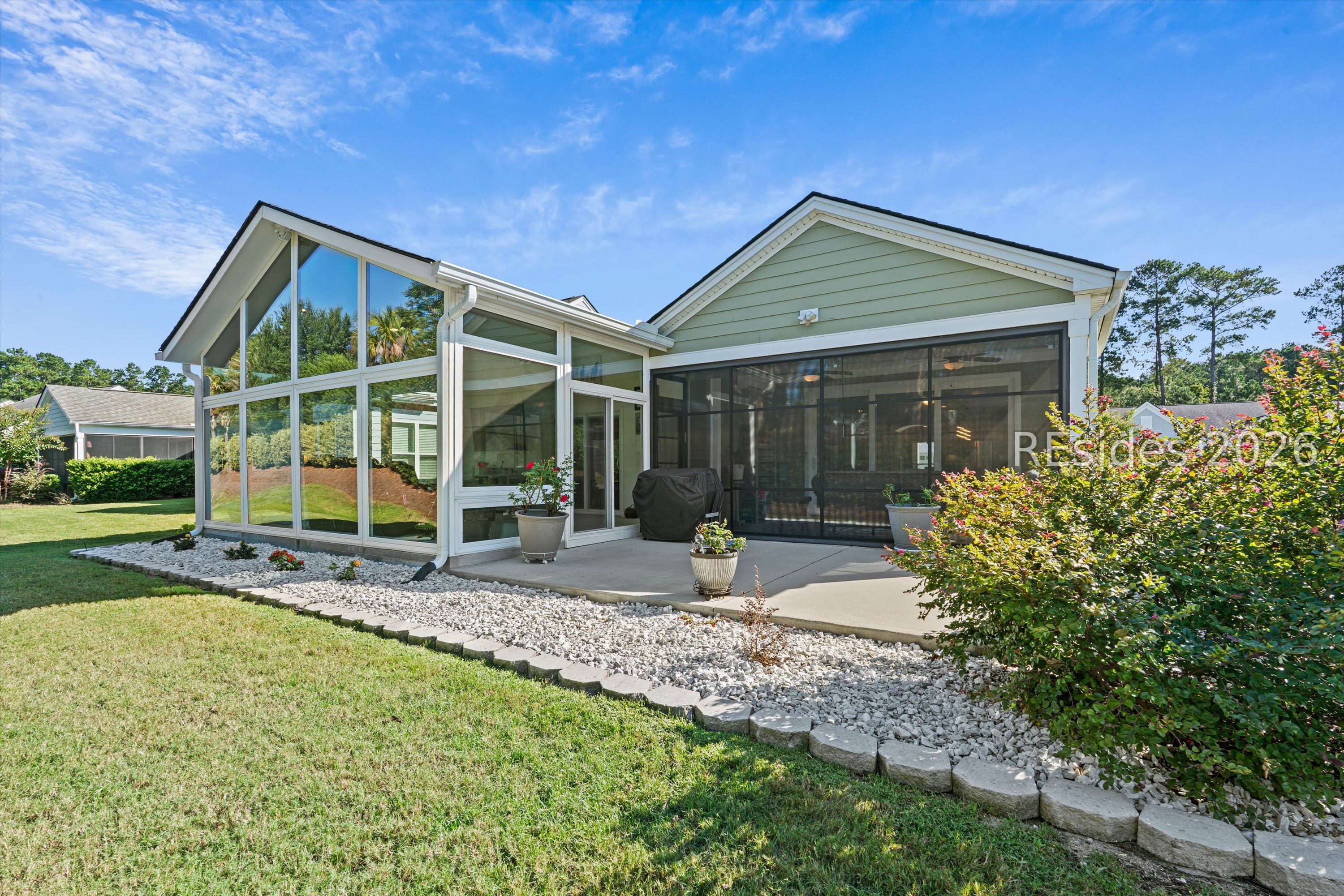 613 village green Lane