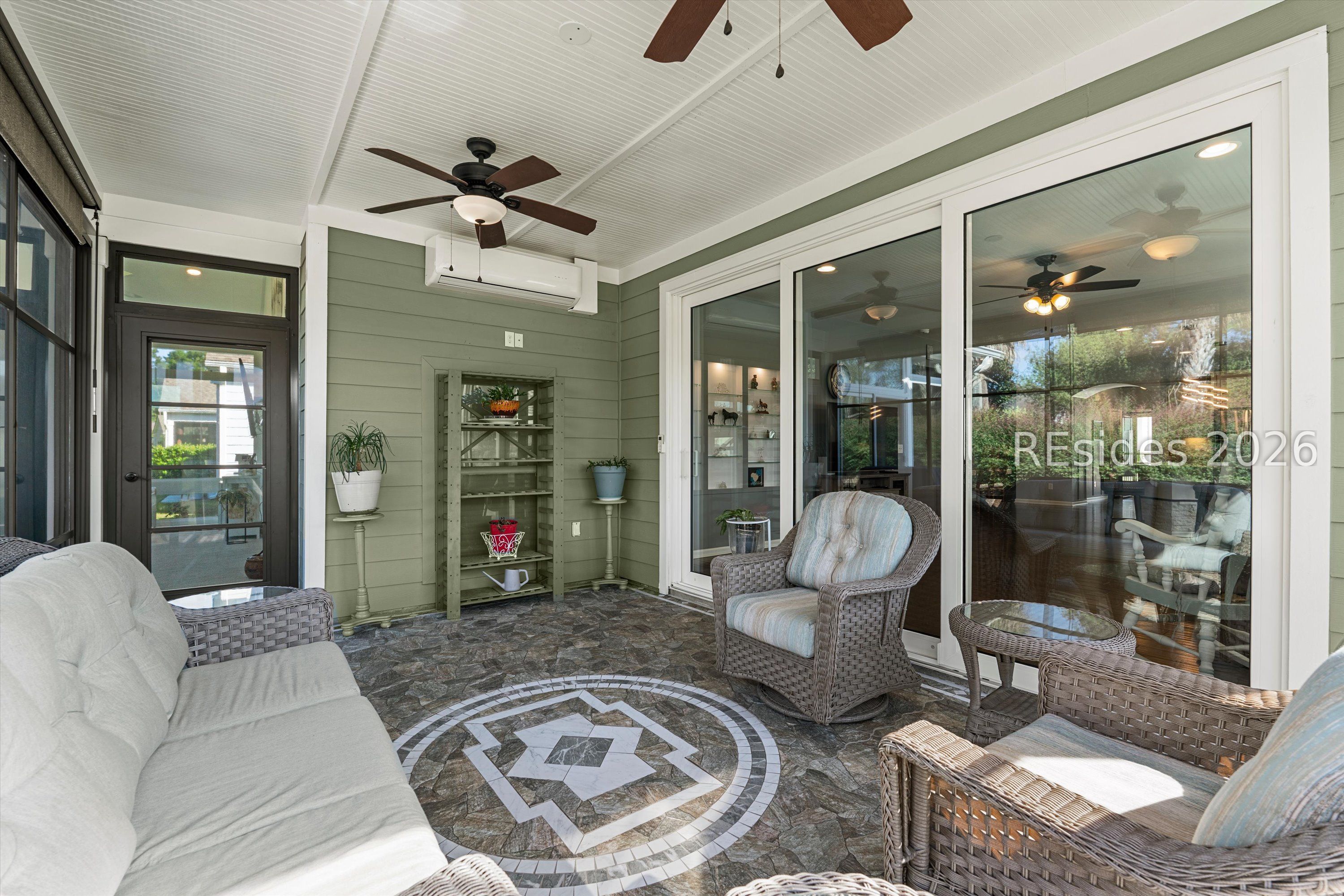 613 village green Lane