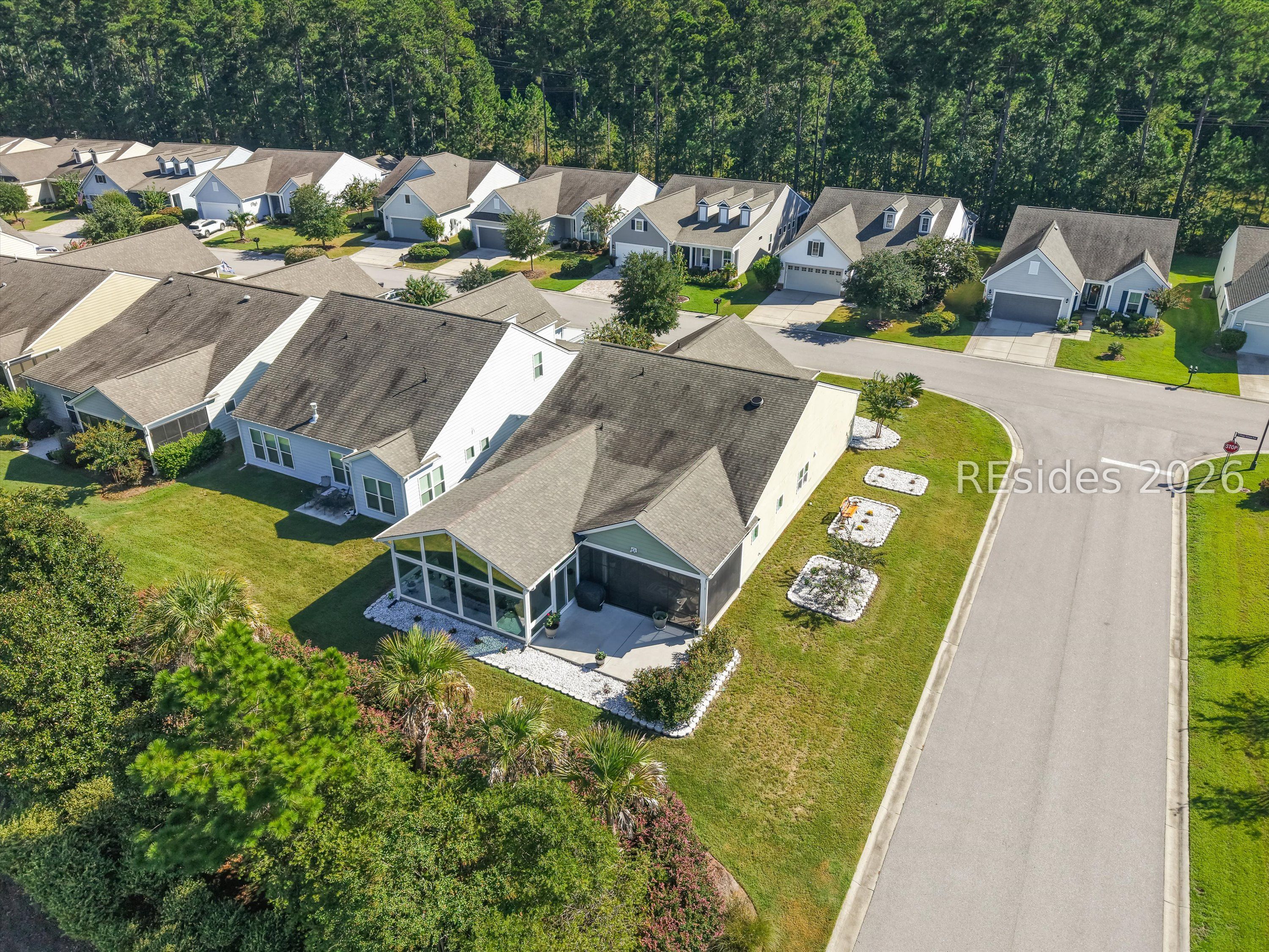 613 village green Lane