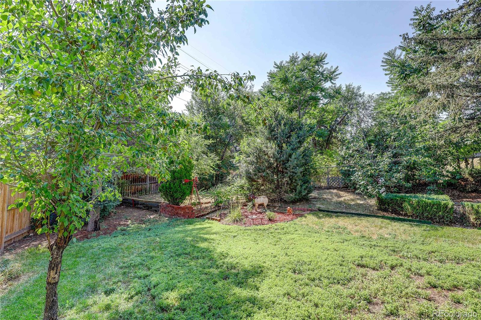 5468 E Briarwood Circle