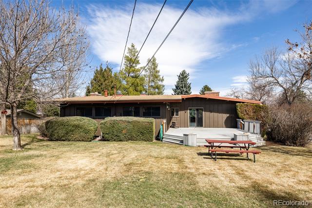 5200 W Ottawa Avenue
