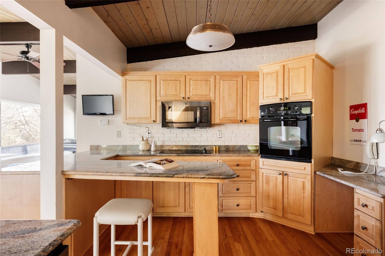5200 W Ottawa Avenue