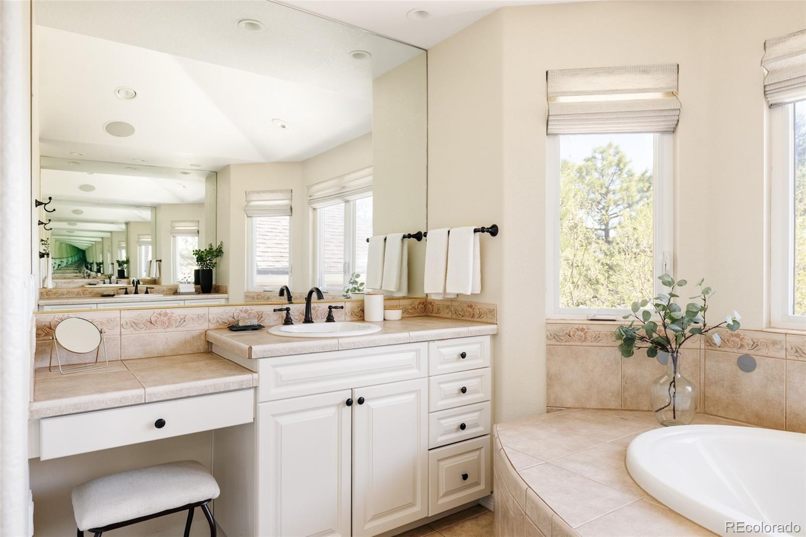 5184 Pinyon Jay Road