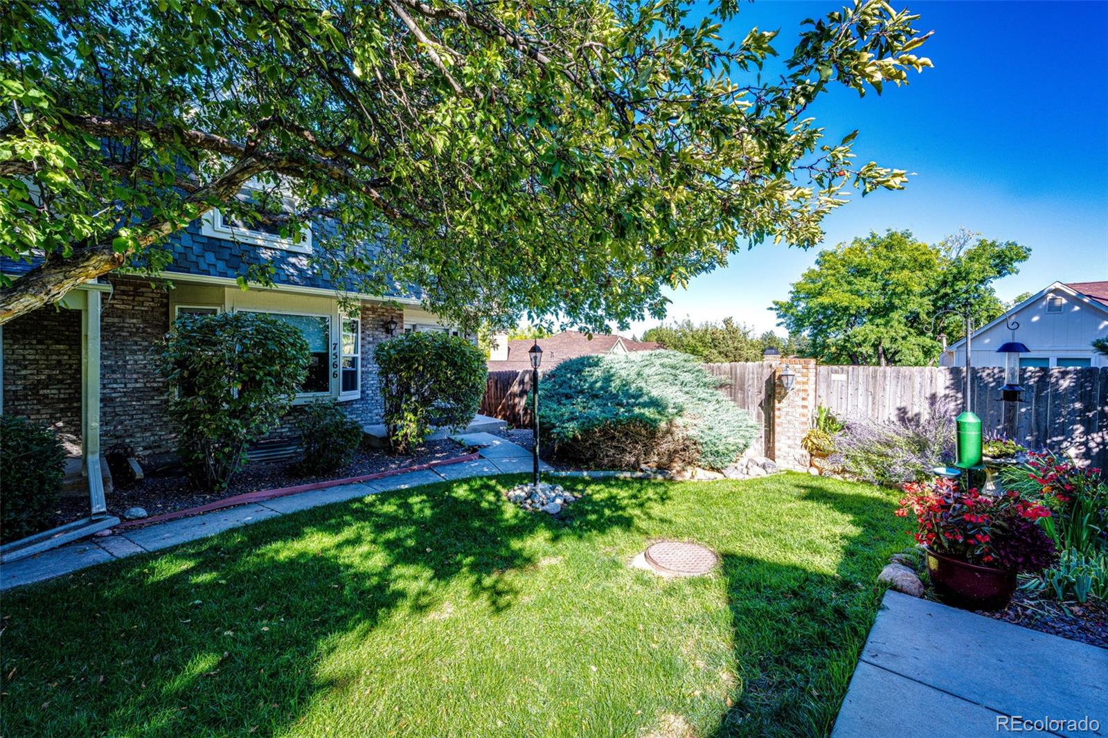 7566 S Cove Circle