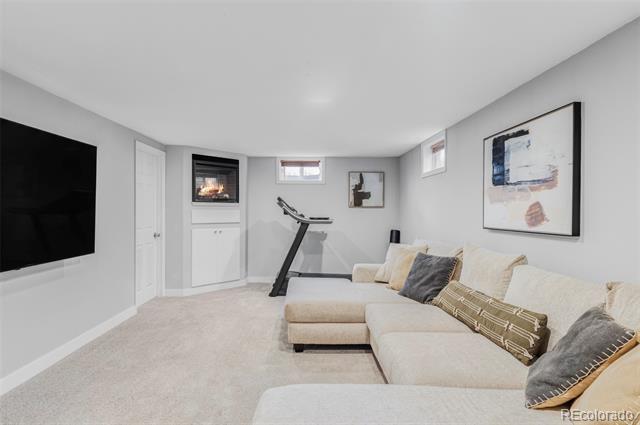 765 W Nassau Way