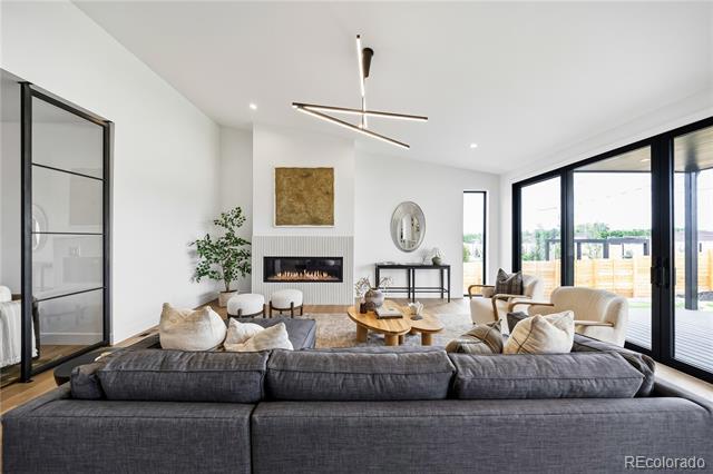 3100 Braun Court