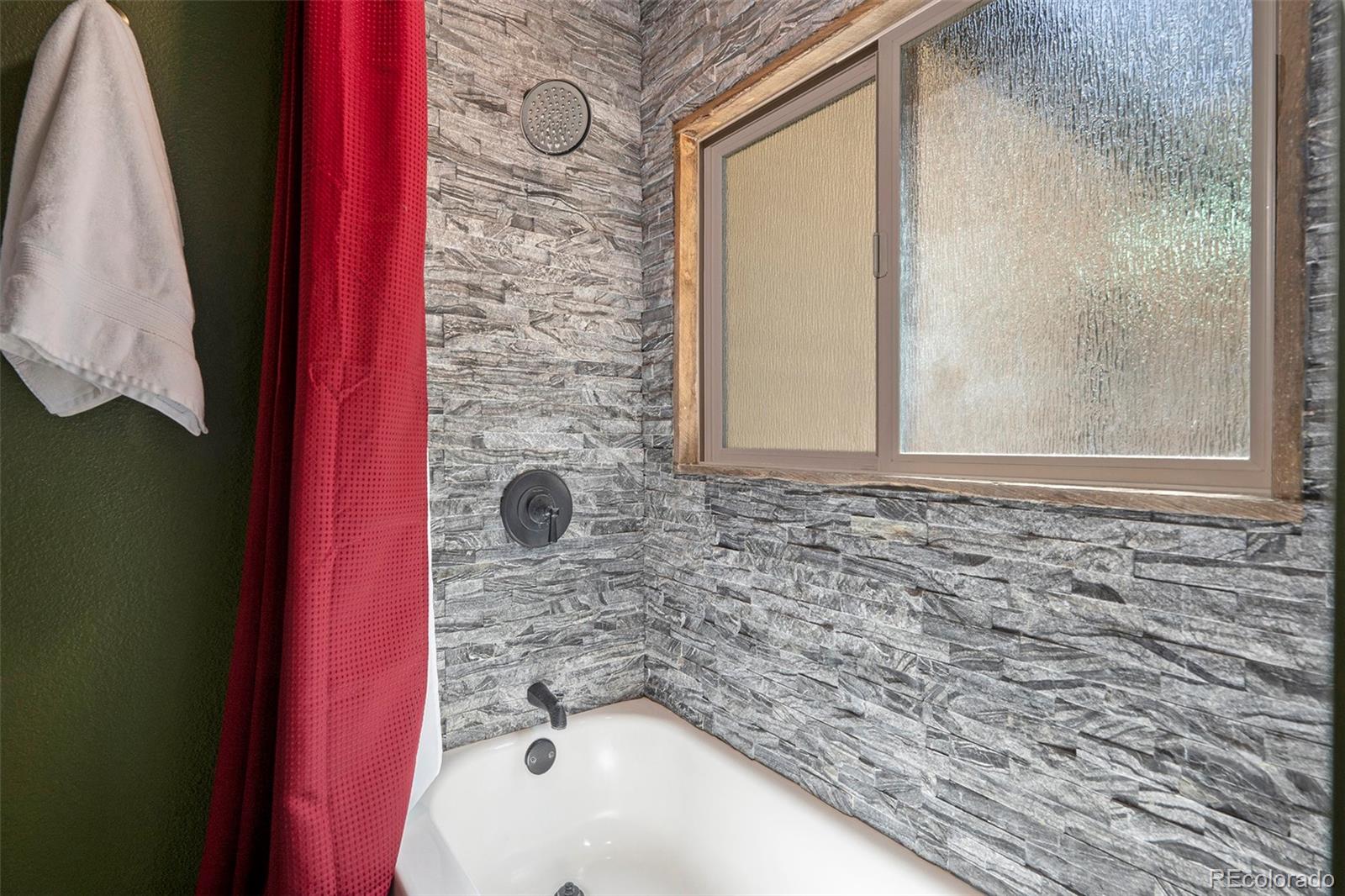 14077 Wamblee Trail