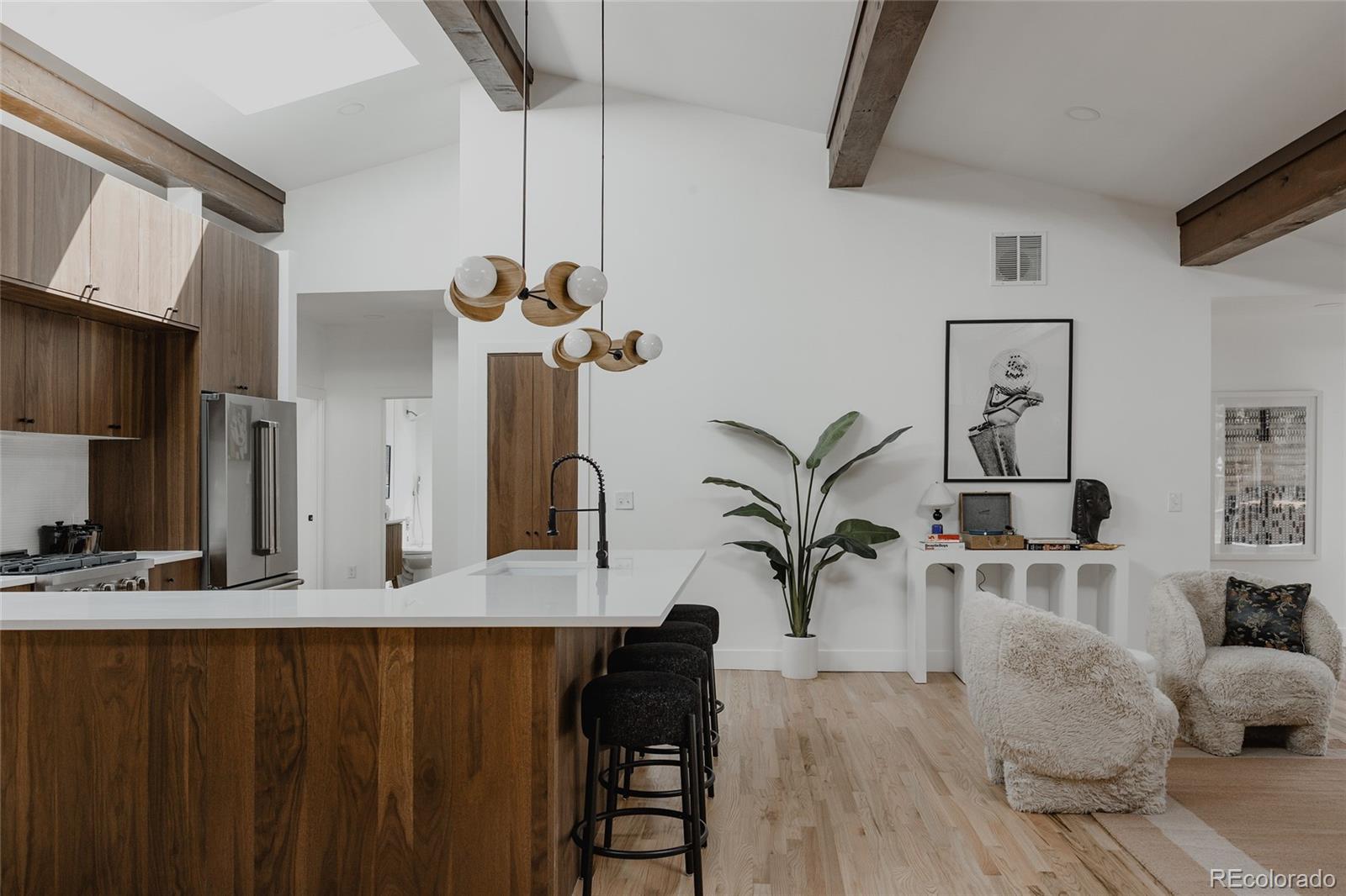 2415 Urban Street