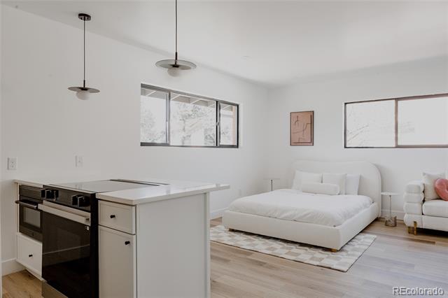 2415 Urban Street