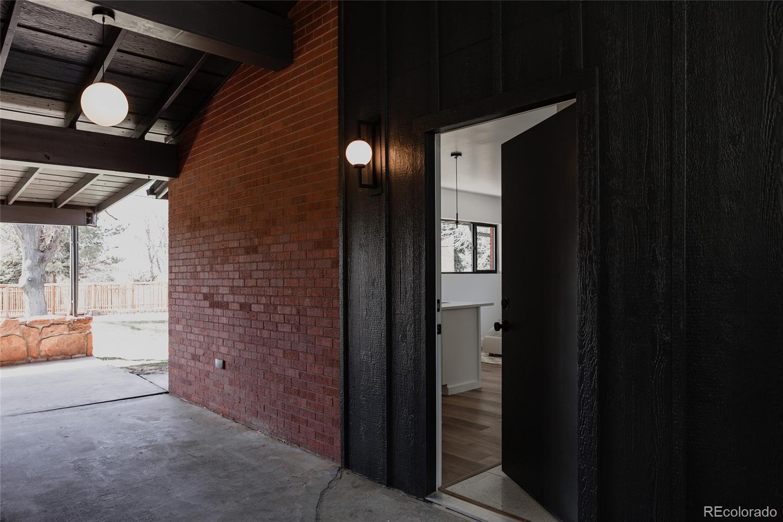 2415 Urban Street