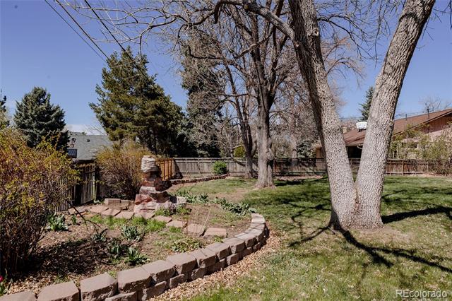 2415 Urban Street