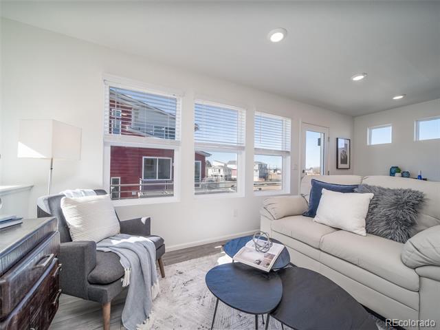 46525 Avery Lane
