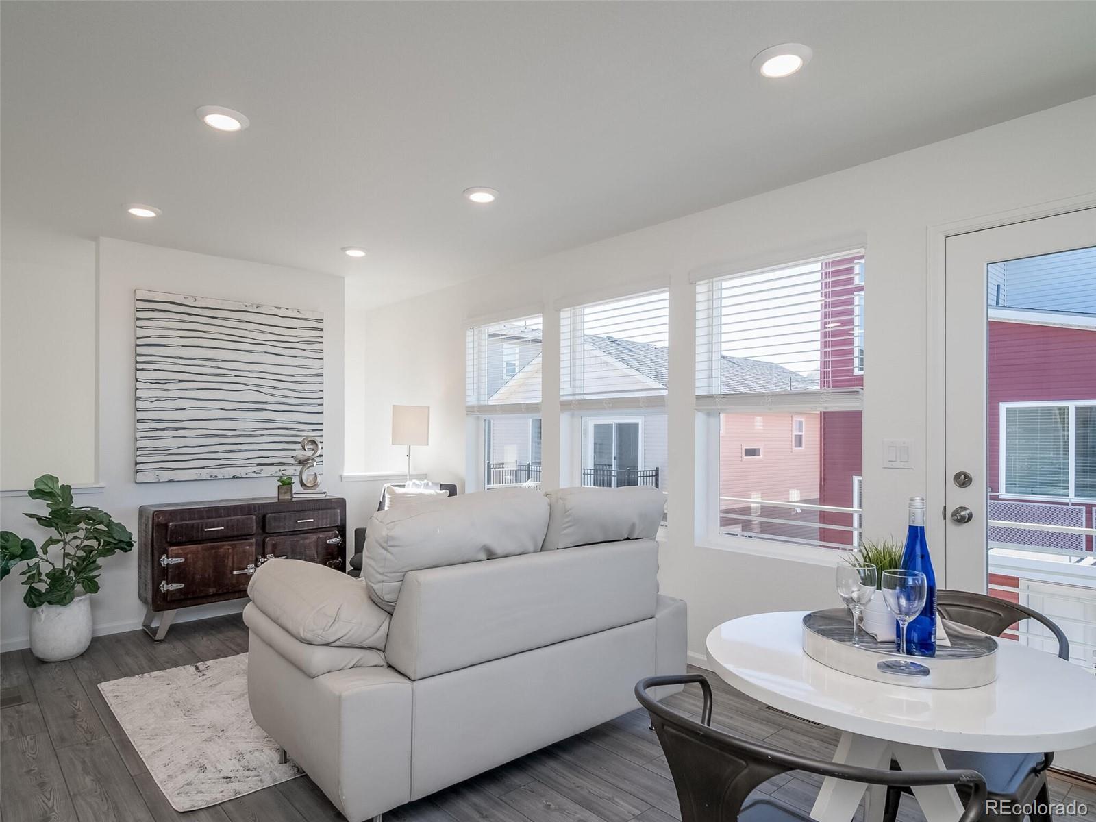 46525 Avery Lane