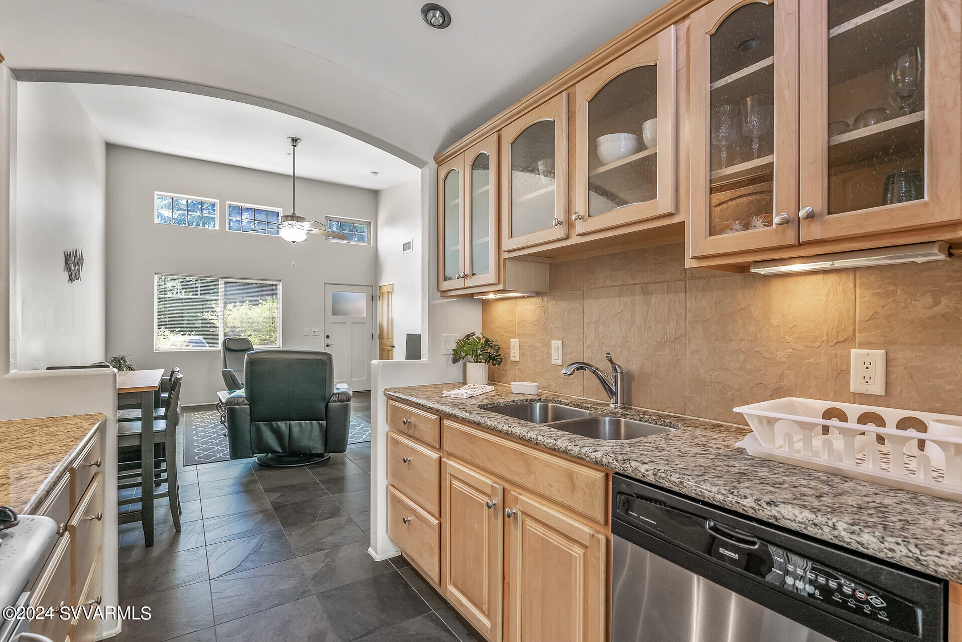 559 Jordan Road, 2