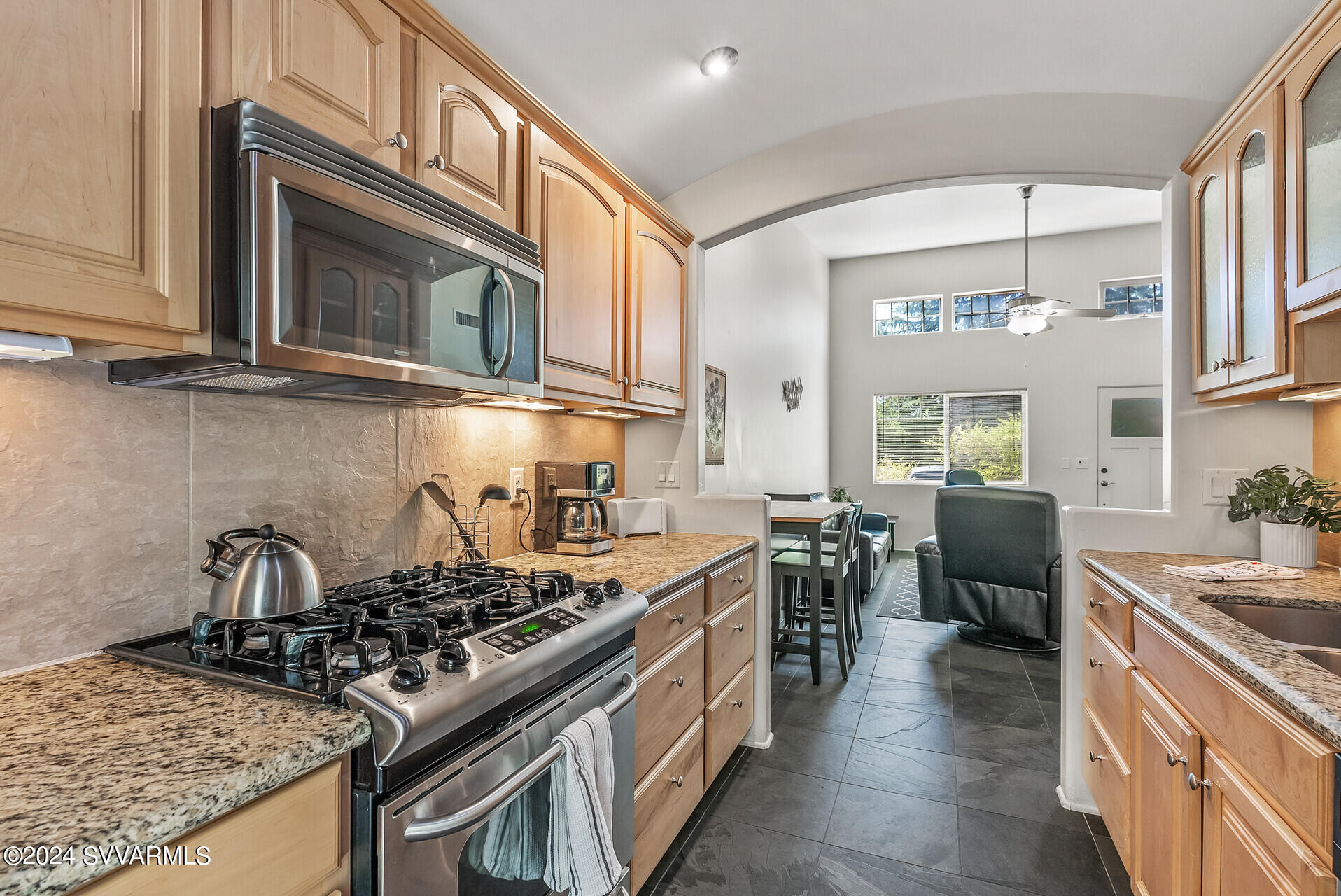 559 Jordan Road, 2
