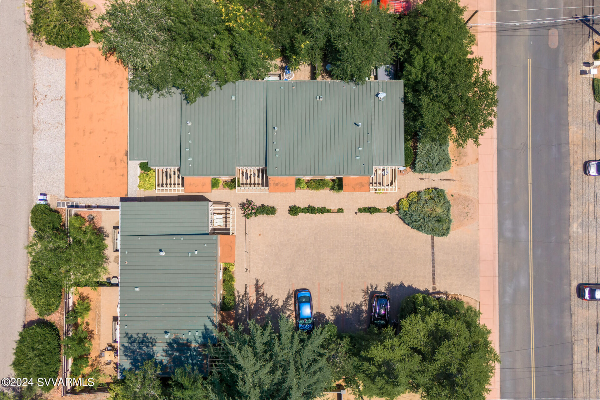 559 Jordan Road, 2