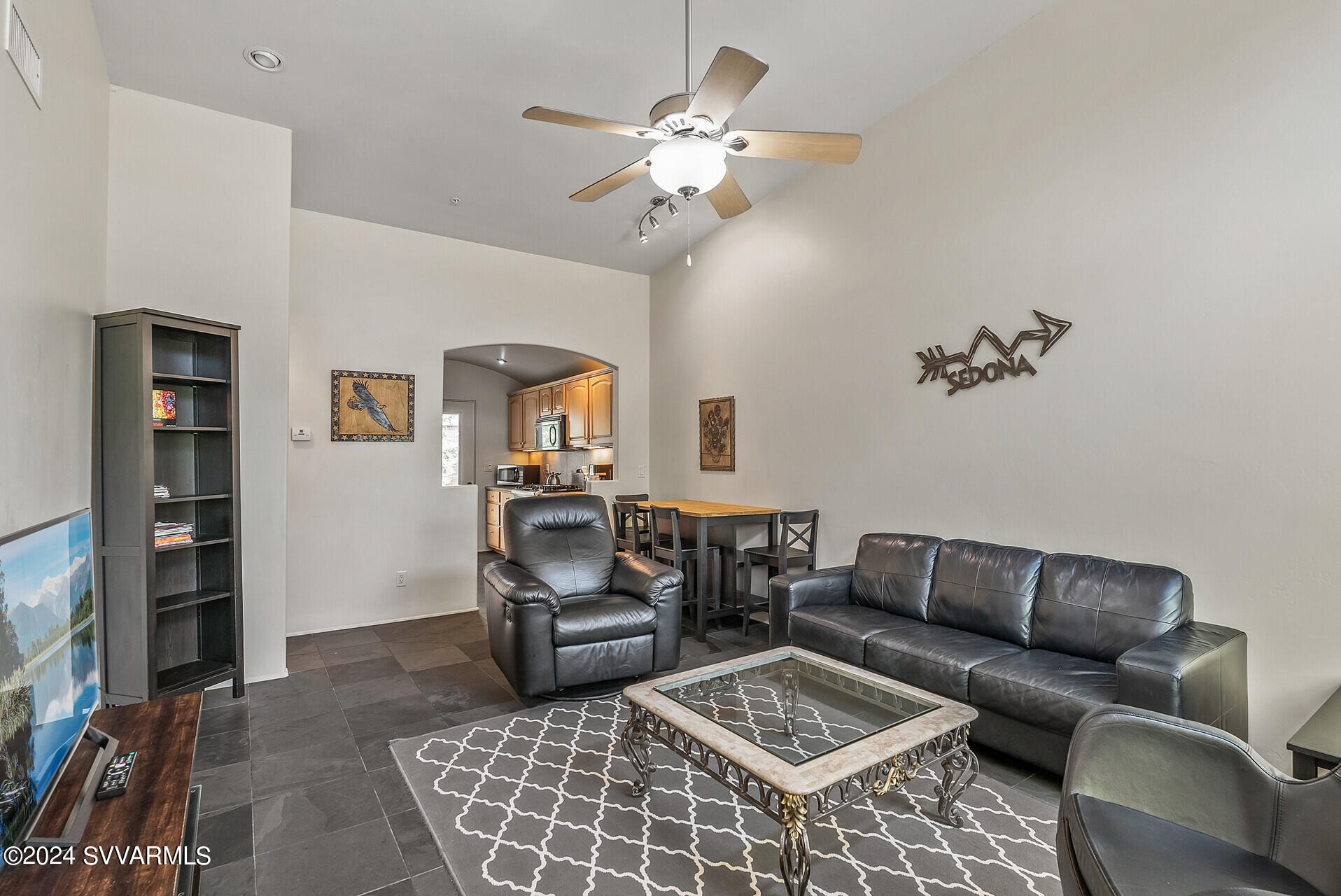 559 Jordan Road, 2