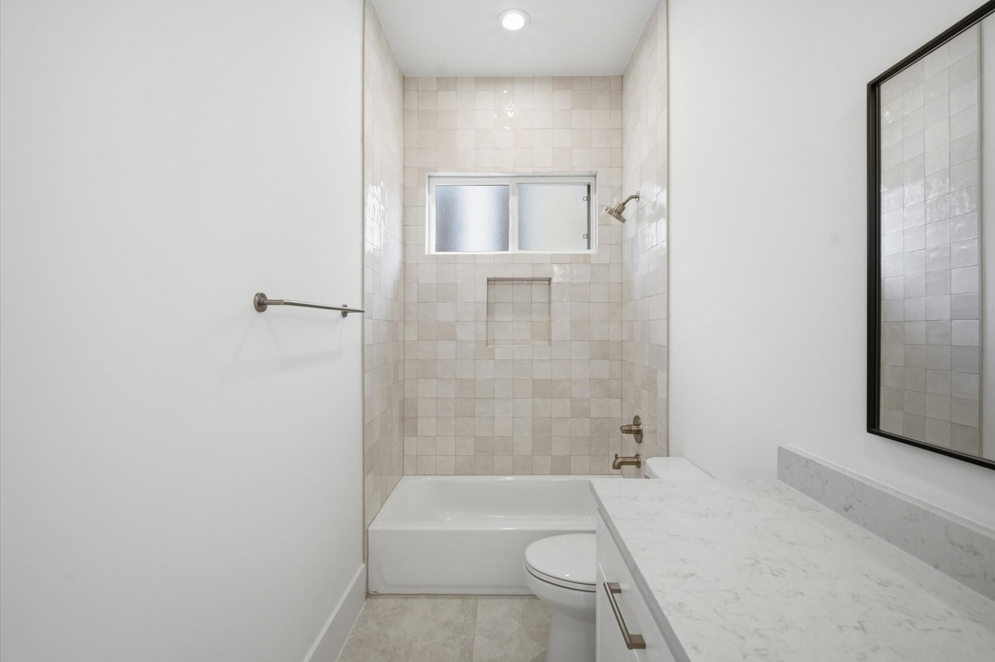 609 E 25th Street