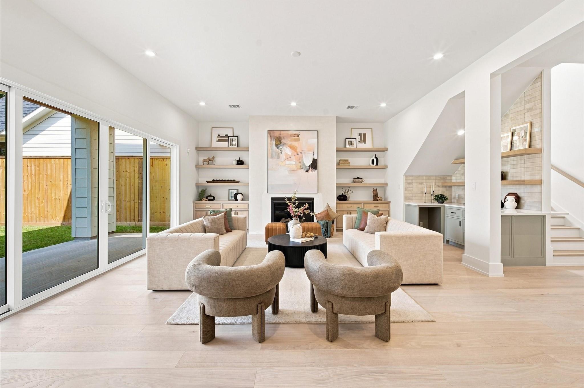 609 E 25th Street