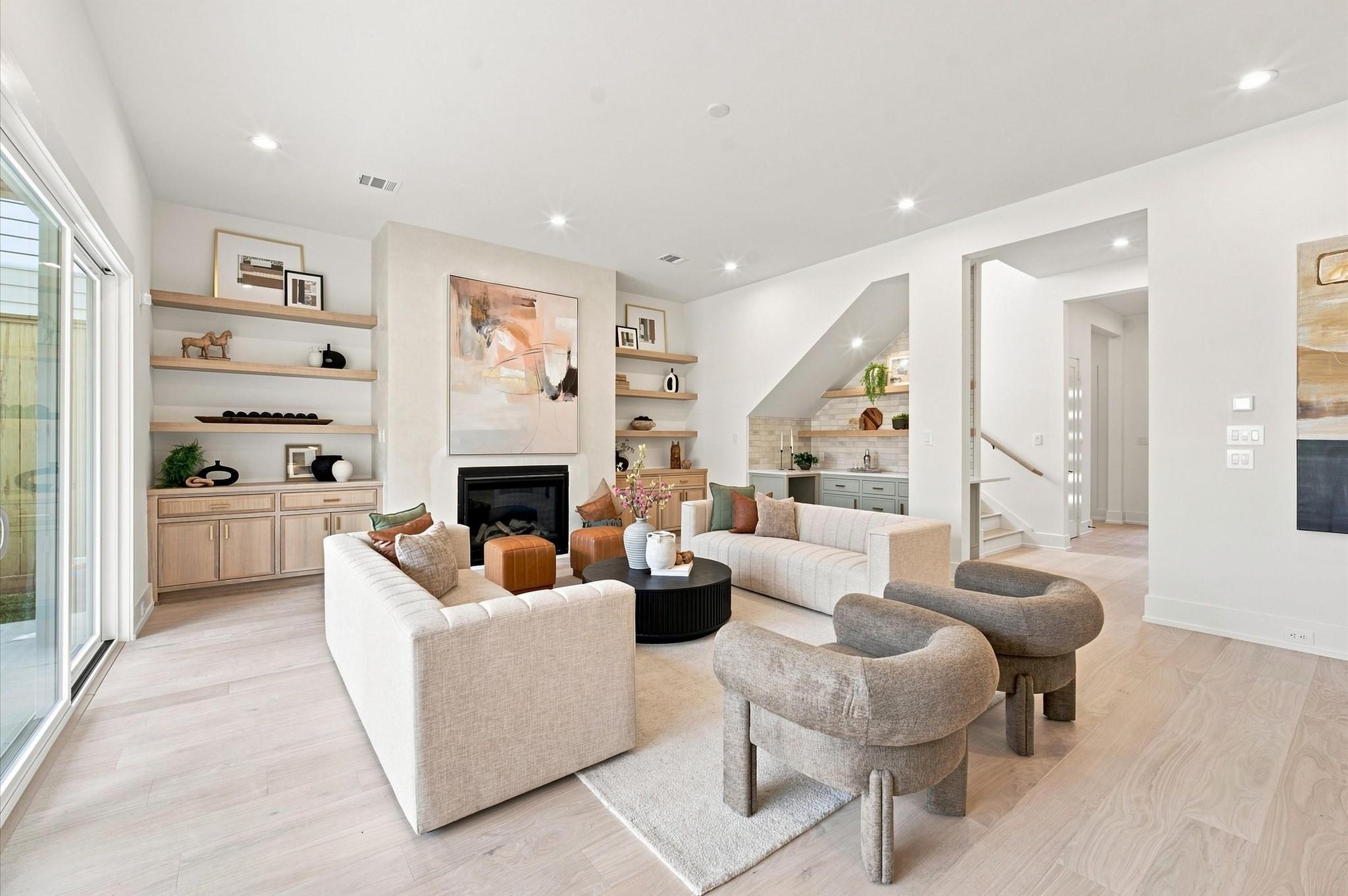 609 E 25th Street