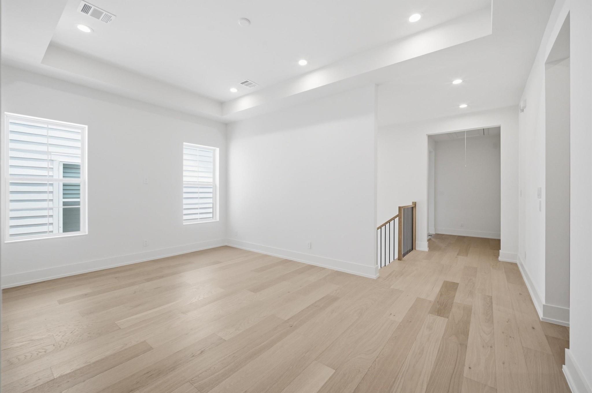 609 E 25th Street