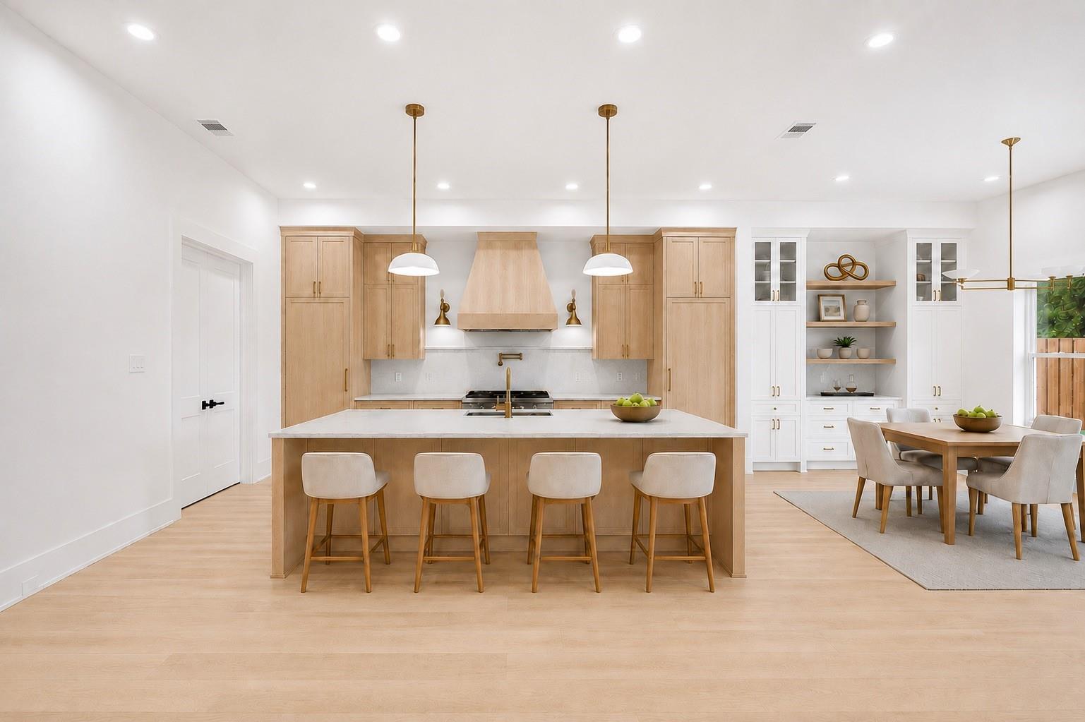 609 E 25th Street