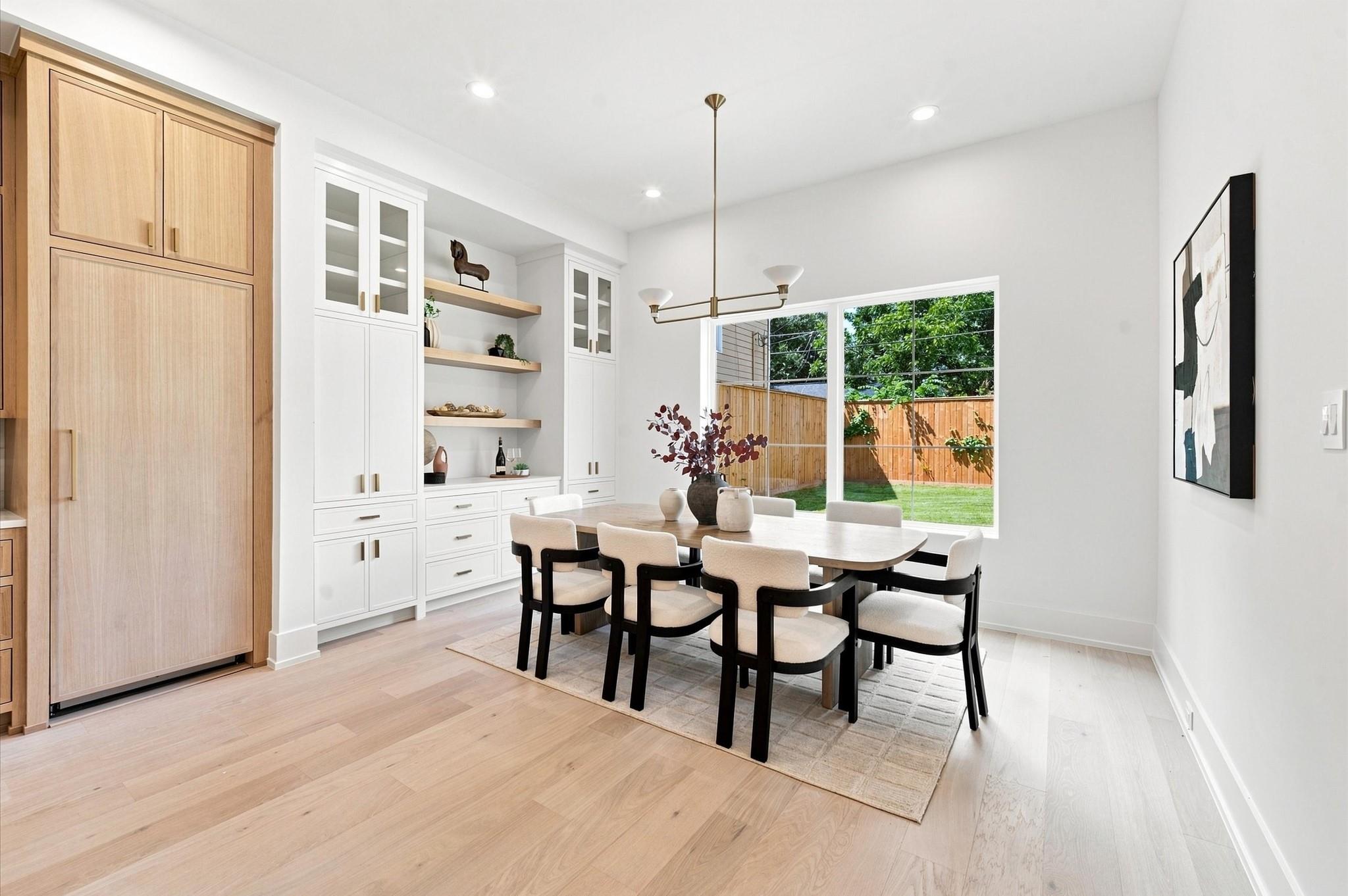 609 E 25th Street