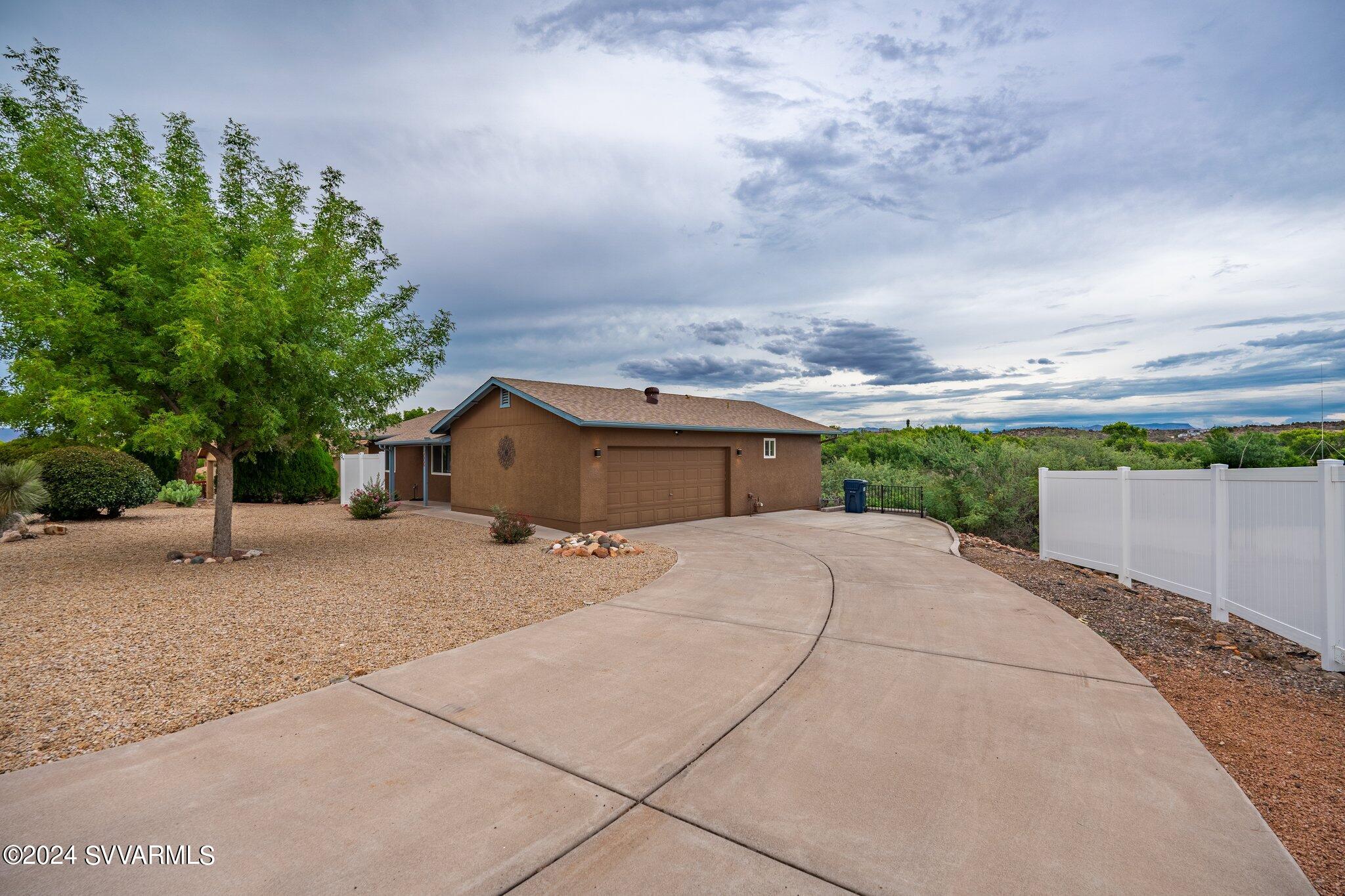 4606 Broken Saddle Drive