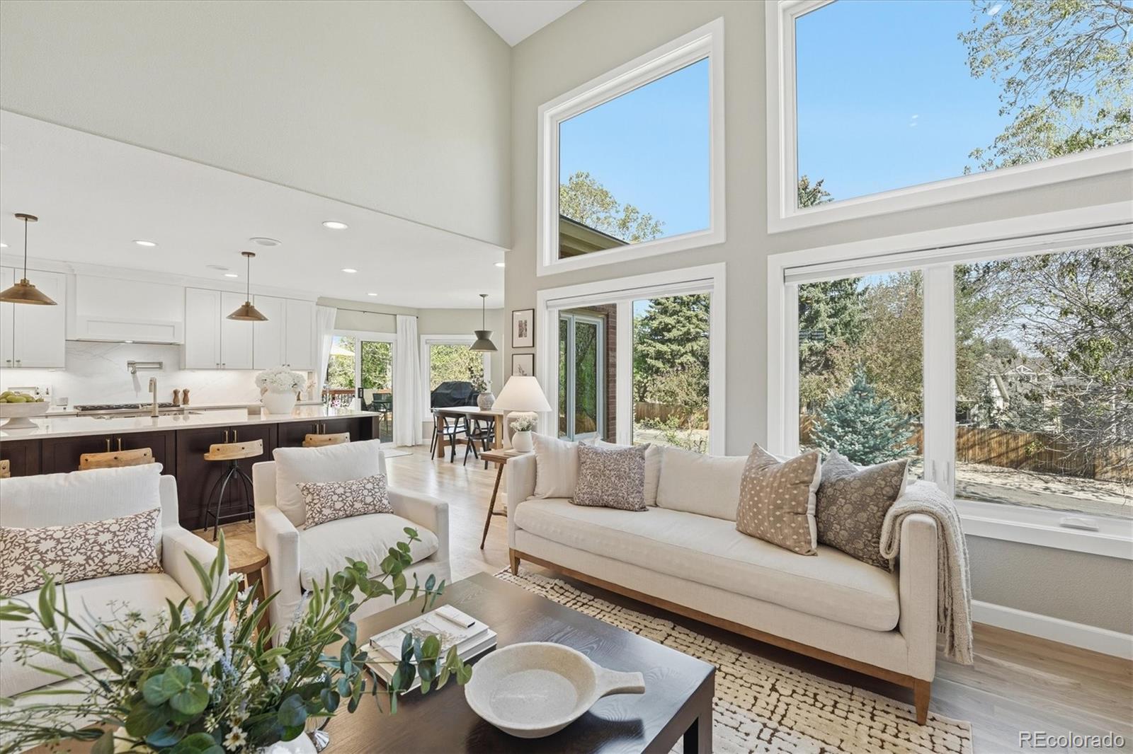 9521 E Maplewood Circle