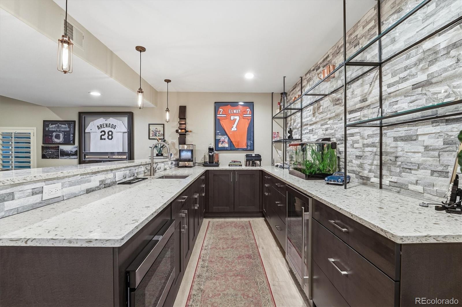 9521 E Maplewood Circle