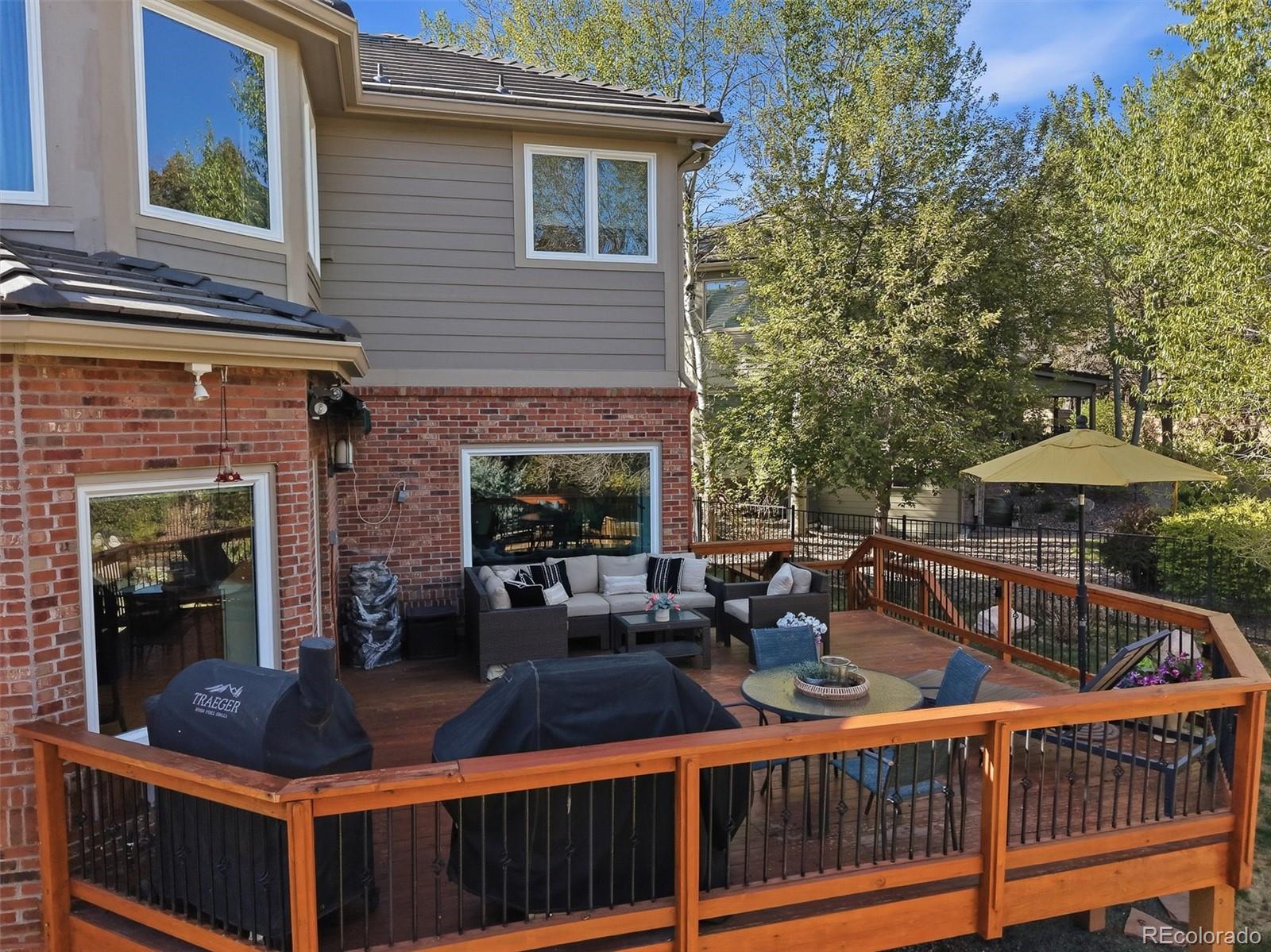 9521 E Maplewood Circle