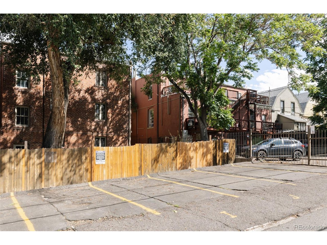 1369 N Downing St 4