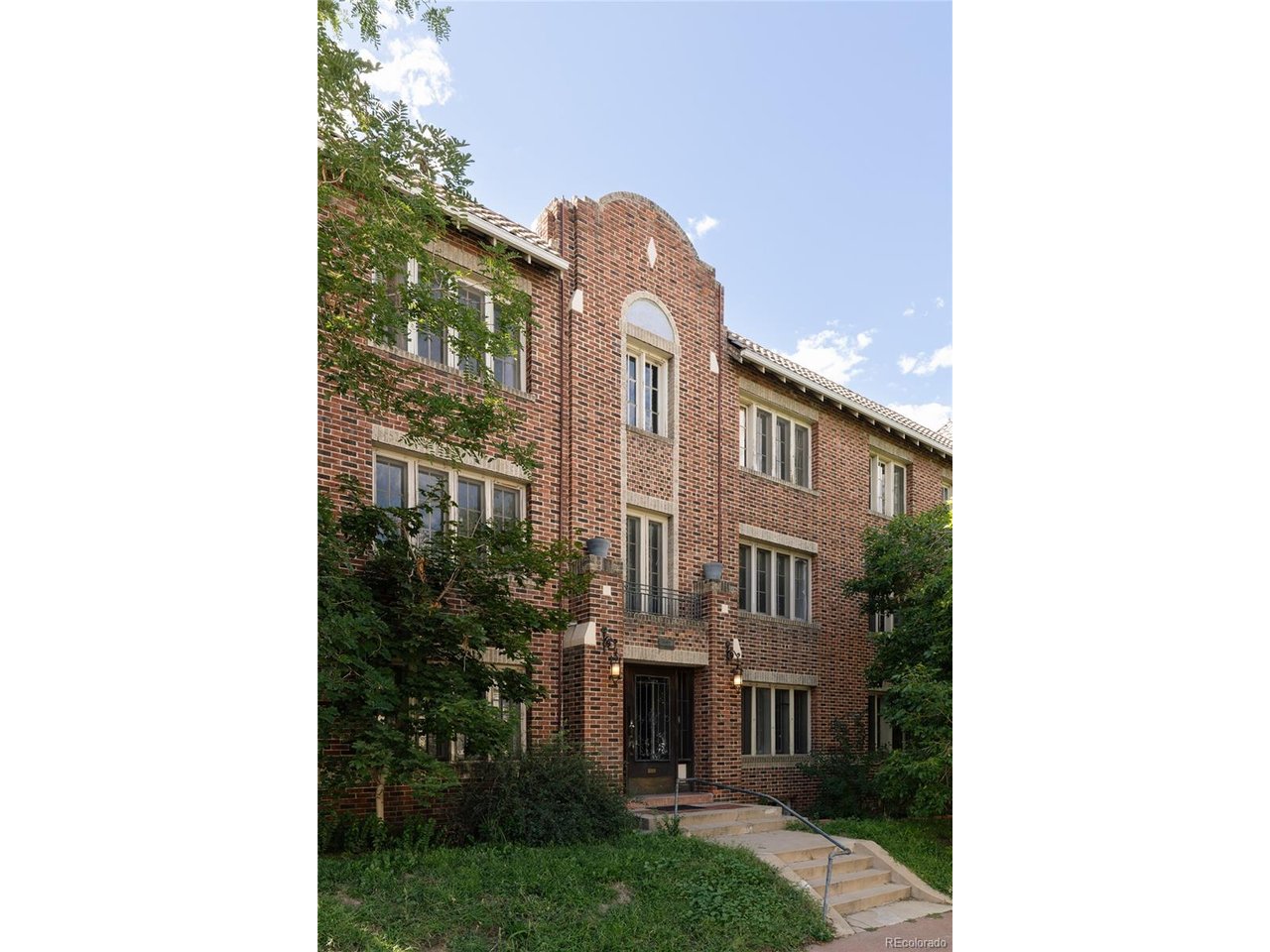 1369 N Downing St 4