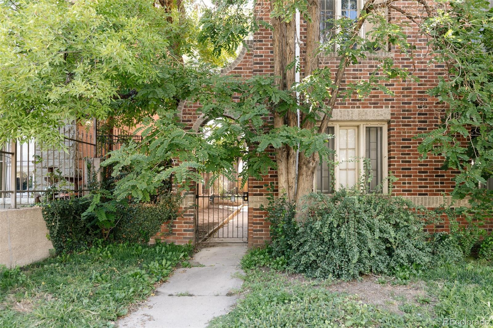 1369 N Downing Street Unit: 4