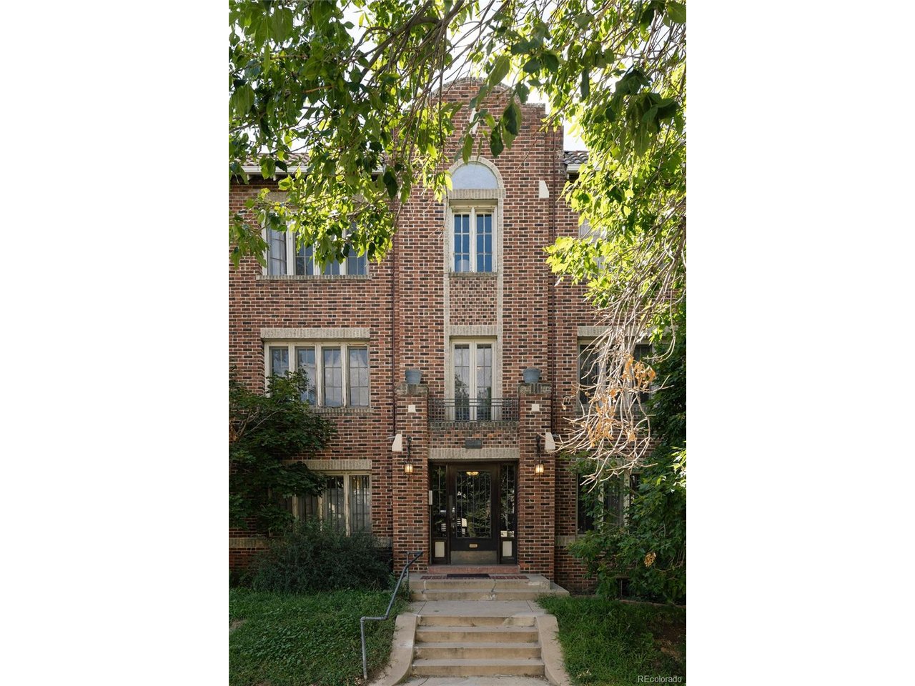1369 N Downing St 4