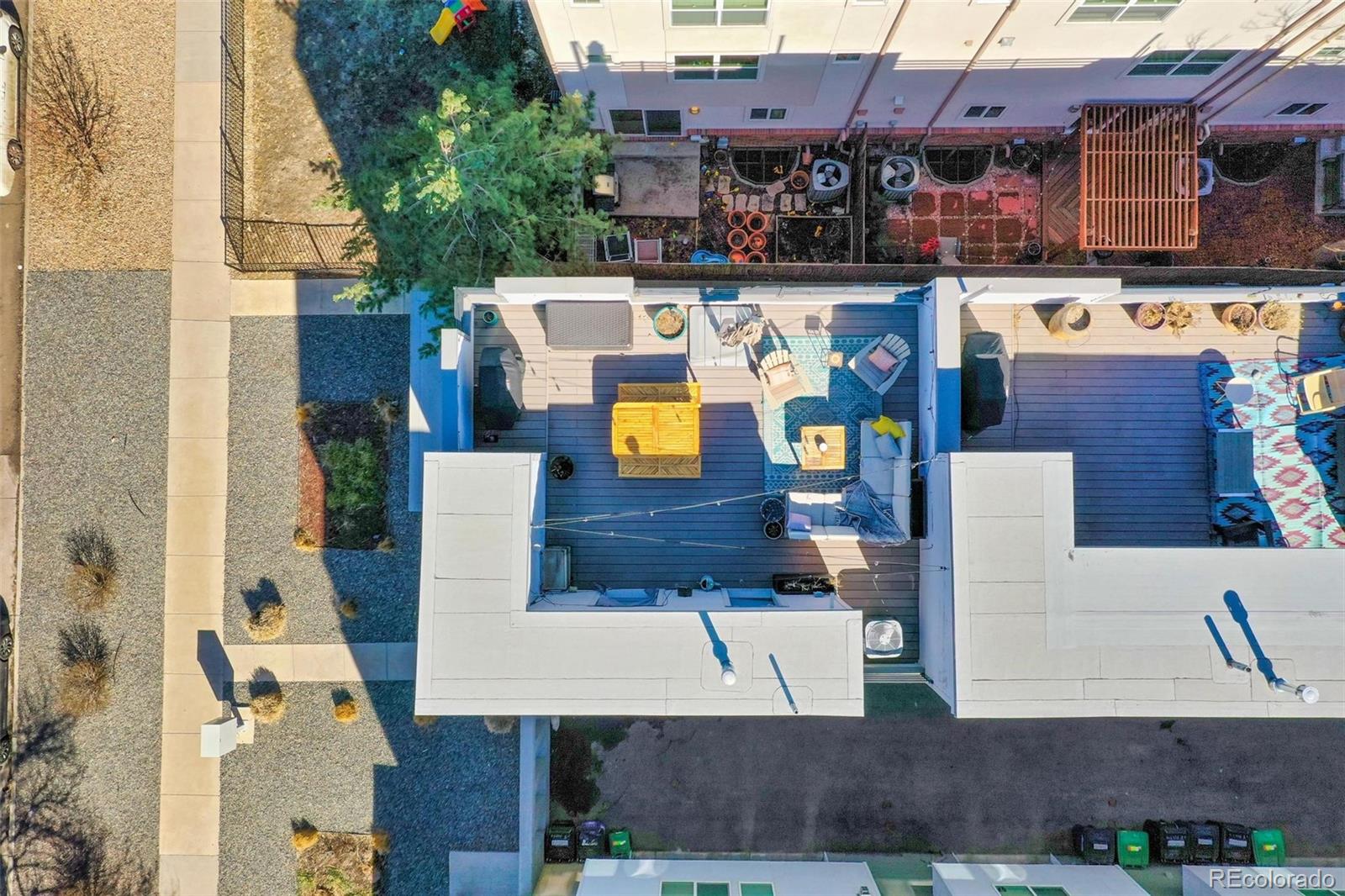2044 N High Street